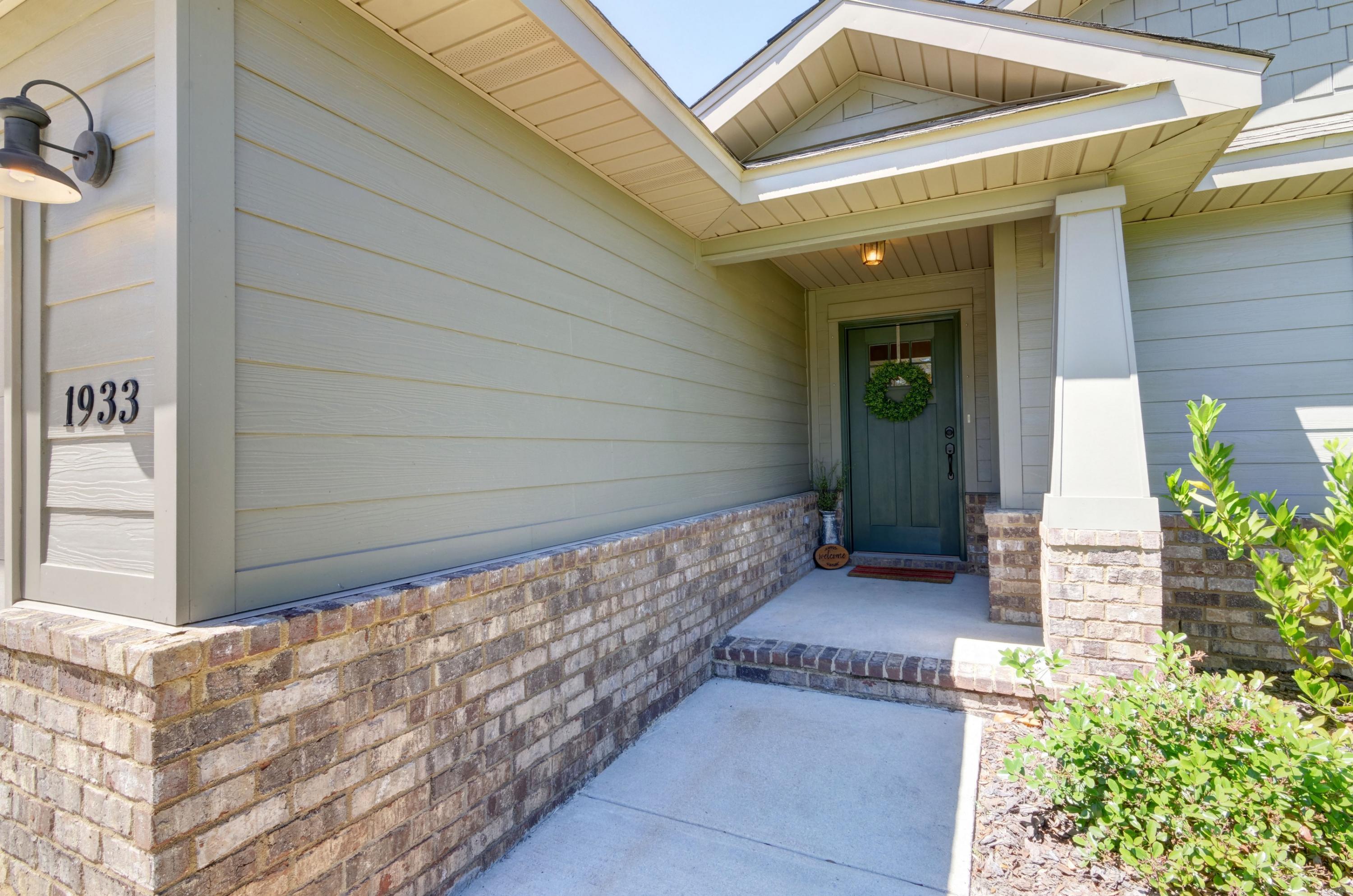 NAVARRE S/D 1ST ADDN - Residential