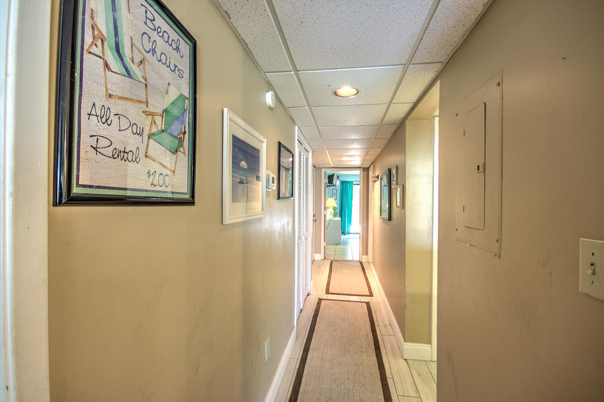 EDGEWATER GOLF VILLA II - Residential