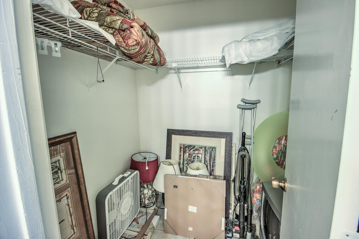 EDGEWATER GOLF VILLA II - Residential