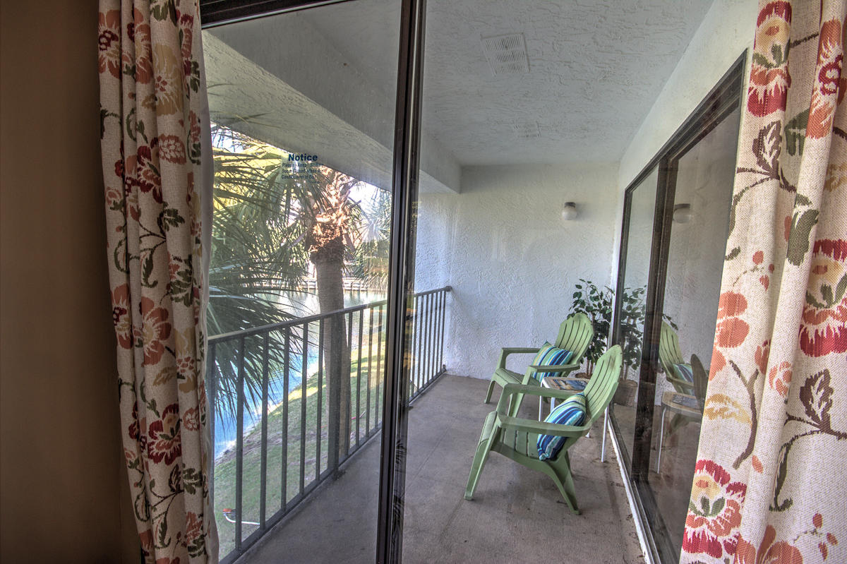 EDGEWATER GOLF VILLA II - Residential