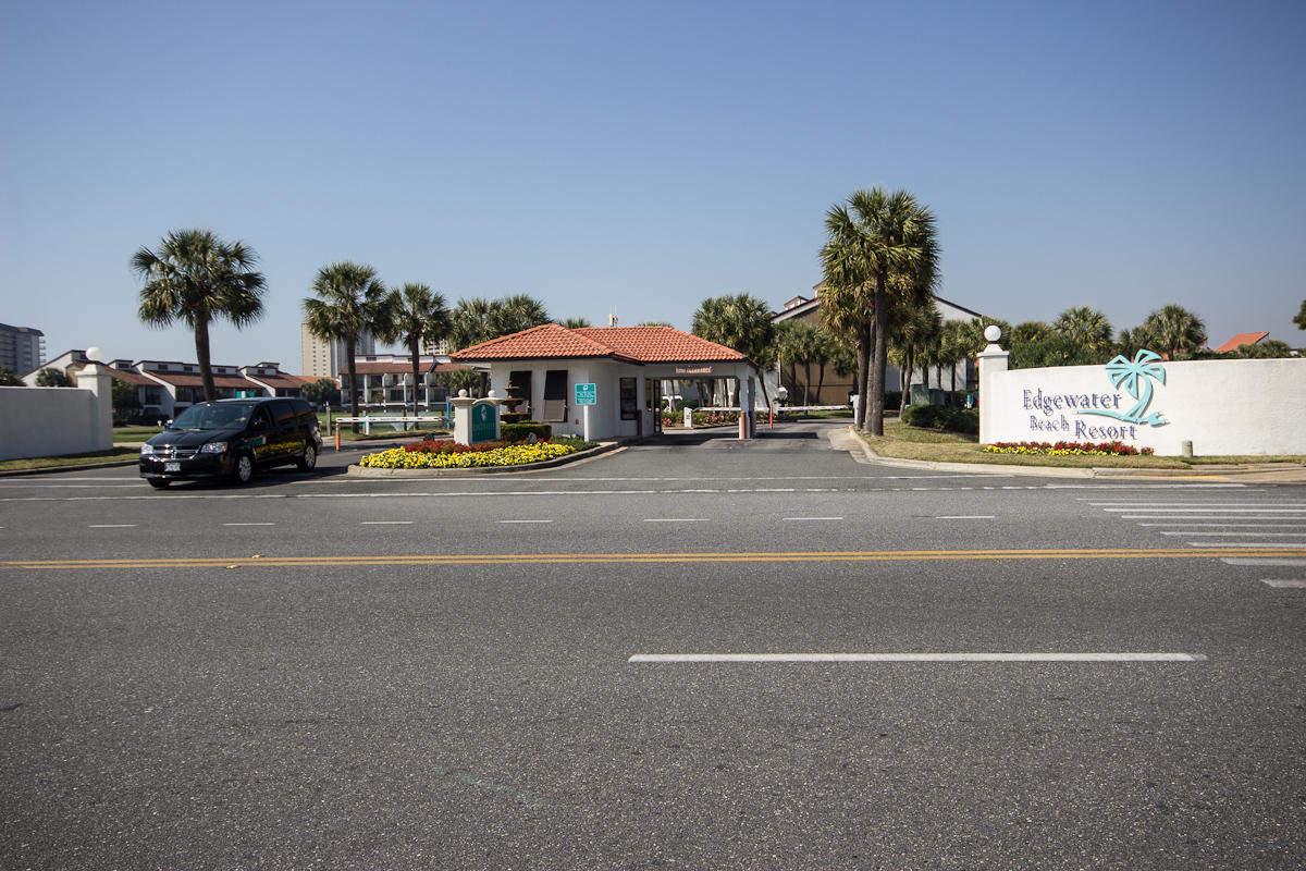 EDGEWATER GOLF VILLA II - Residential