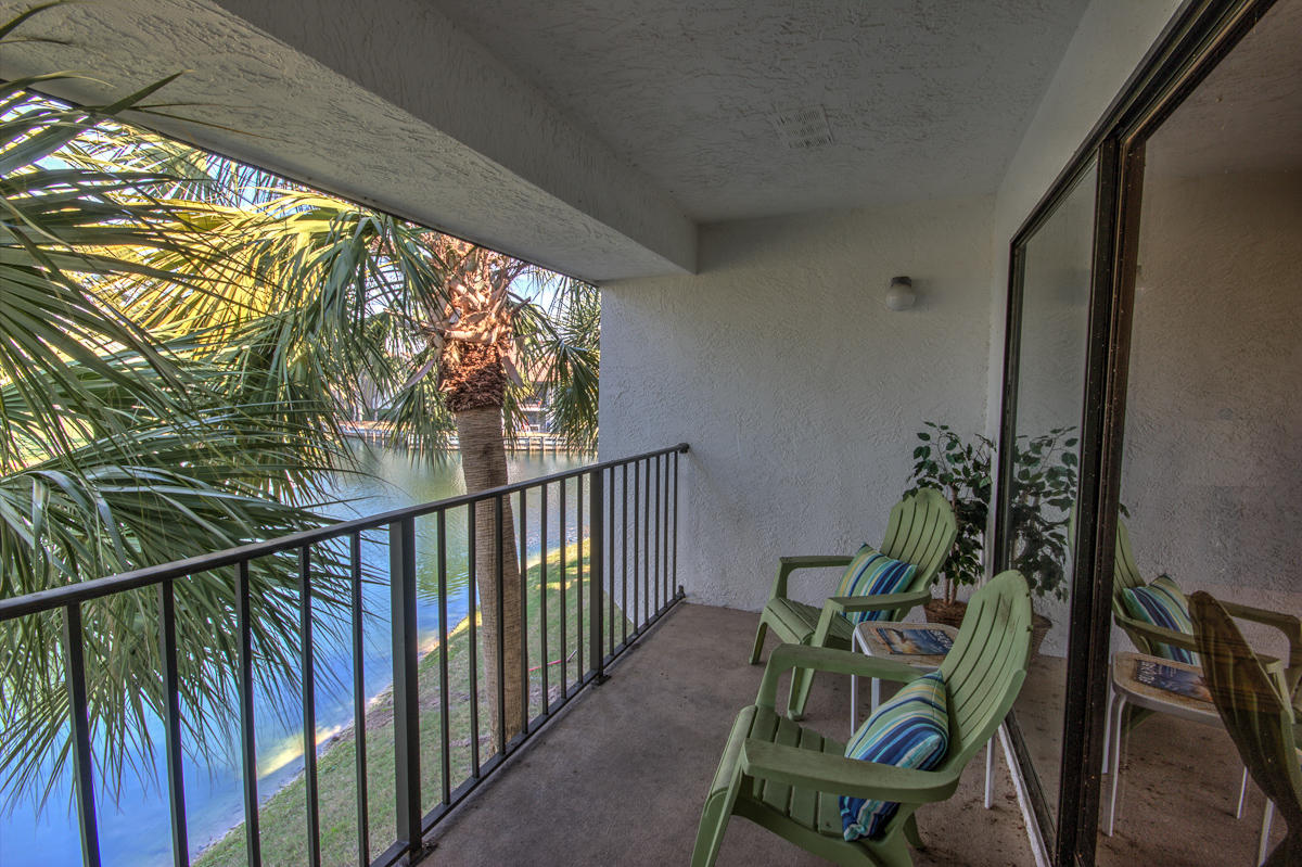 EDGEWATER GOLF VILLA II - Residential