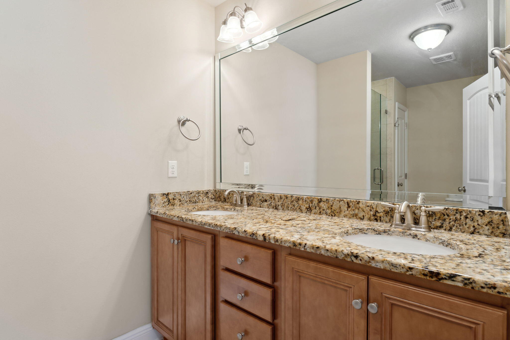 WATER OAKS T/H - Residential Lease