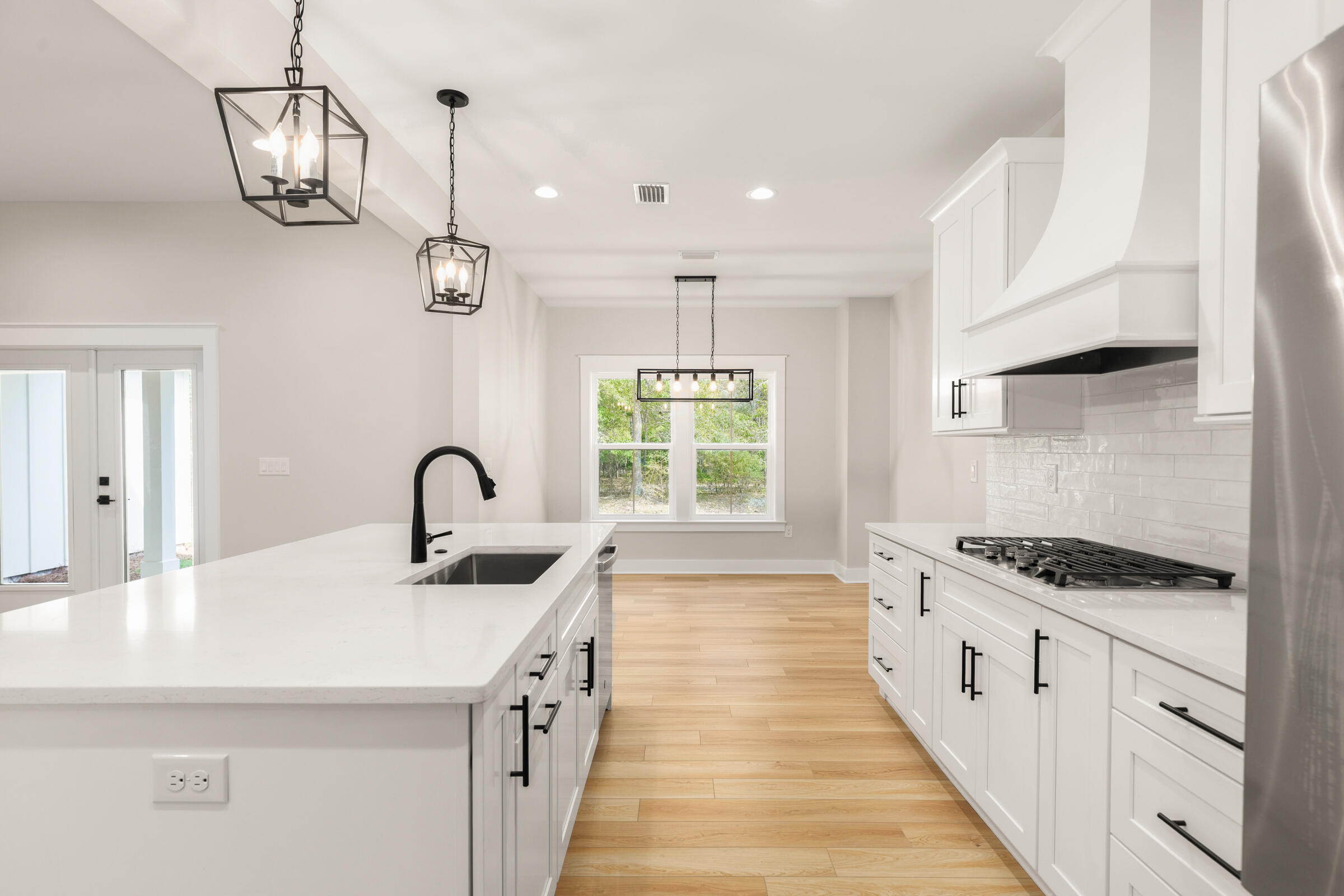 MAGNOLIA BAY ESTATES - Residential