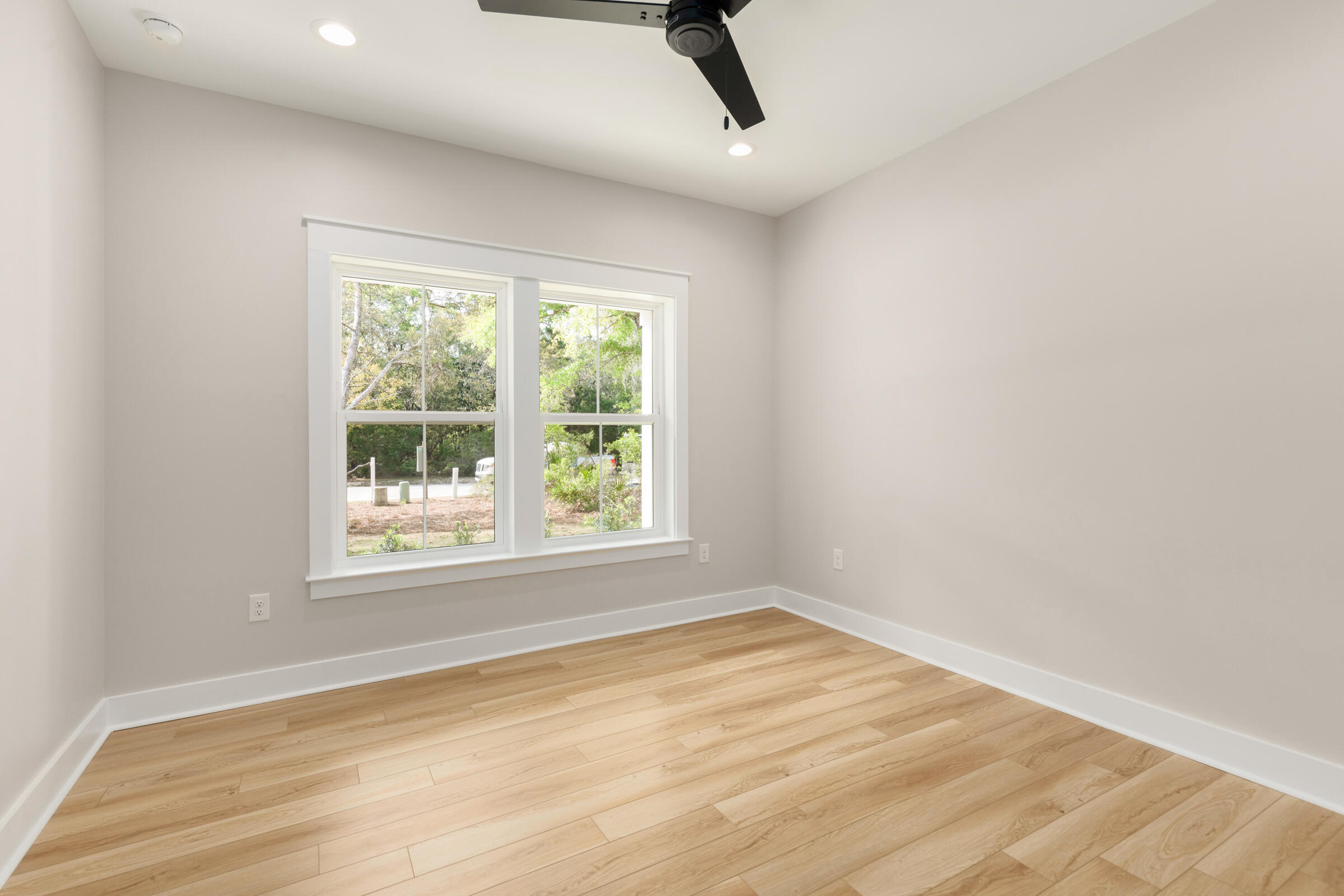 MAGNOLIA BAY ESTATES - Residential