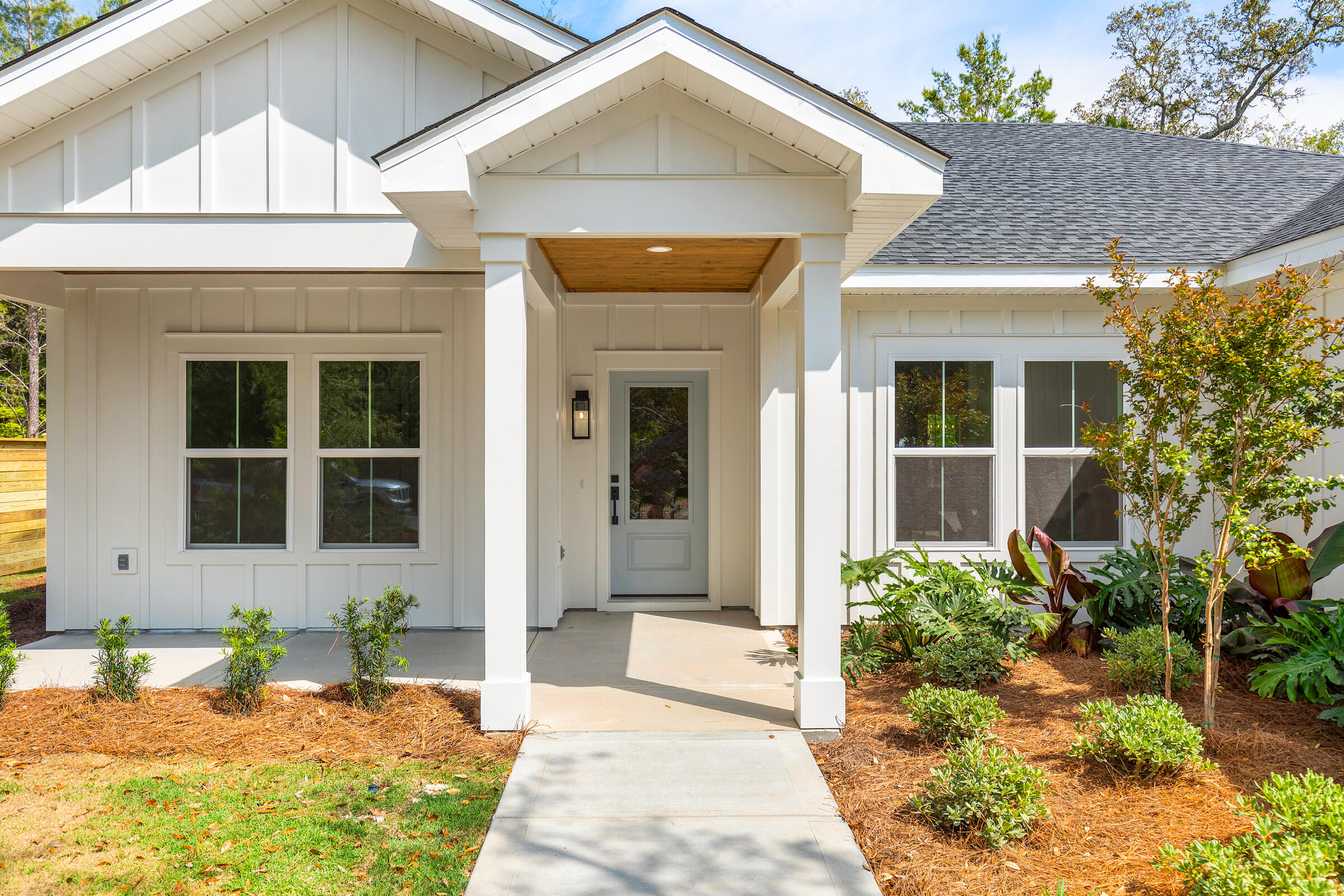 MAGNOLIA BAY ESTATES - Residential