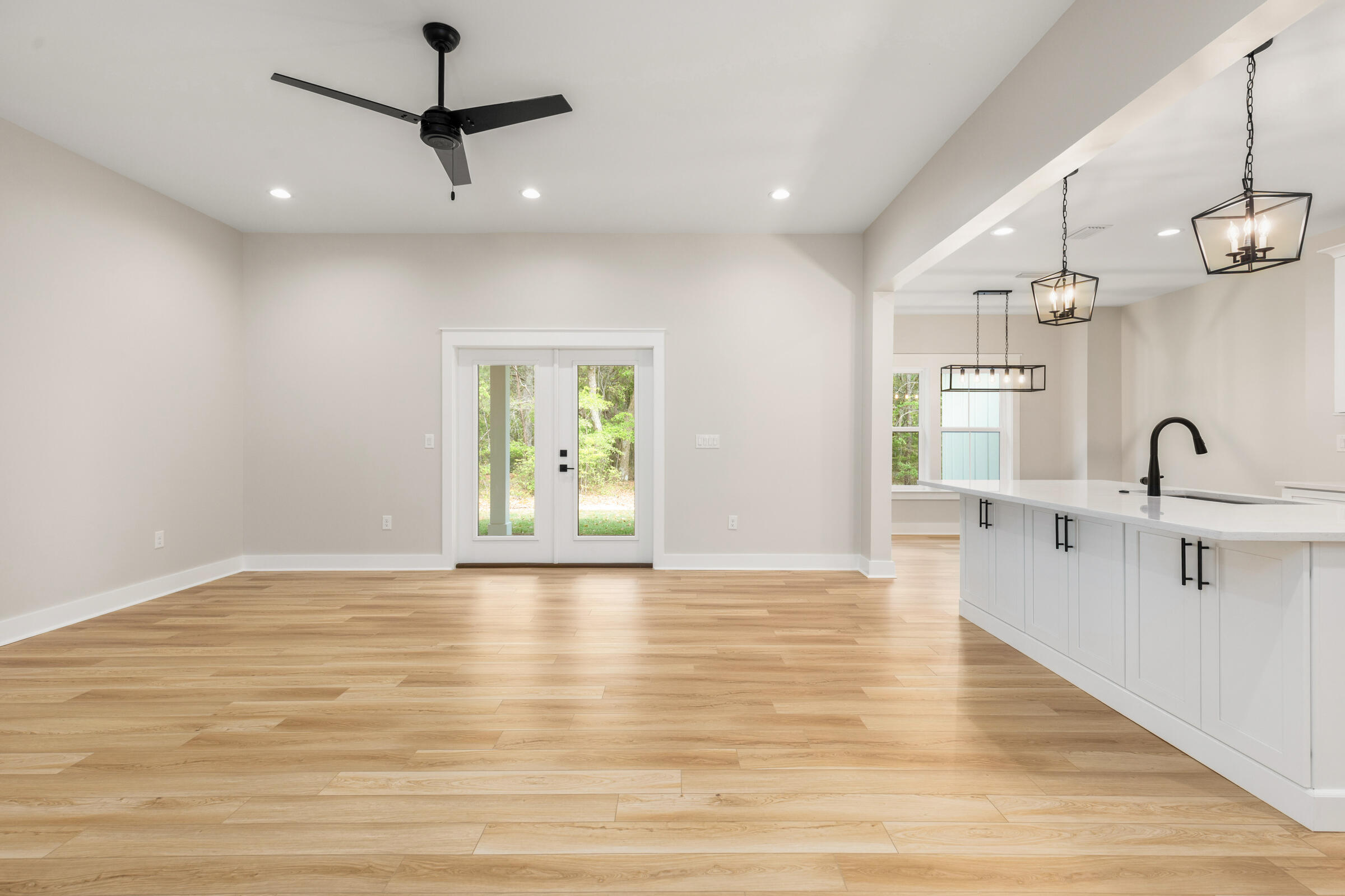 MAGNOLIA BAY ESTATES - Residential