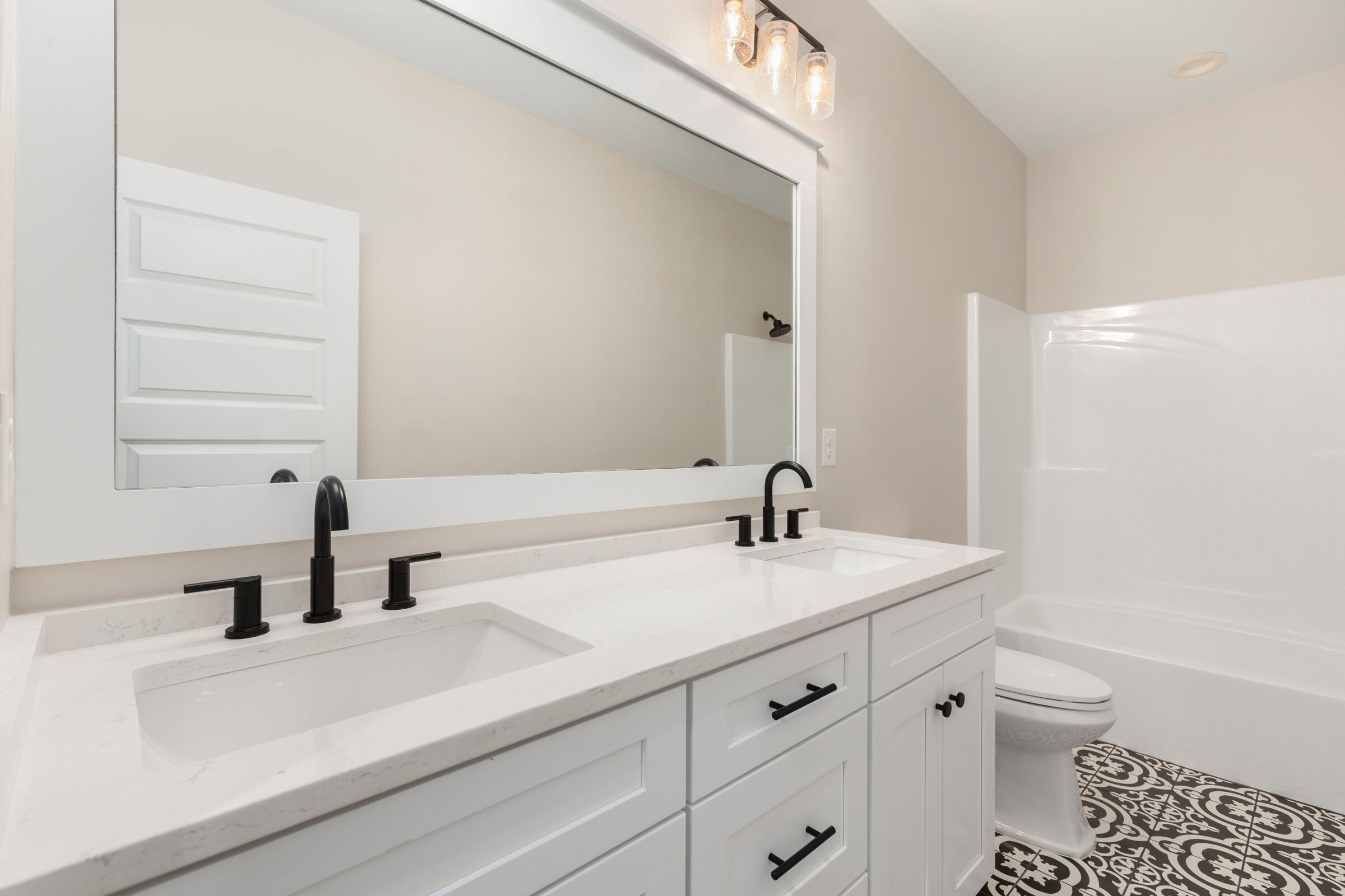 MAGNOLIA BAY ESTATES - Residential