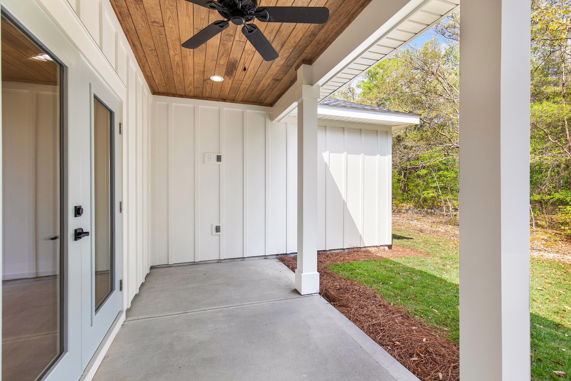 MAGNOLIA BAY ESTATES - Residential