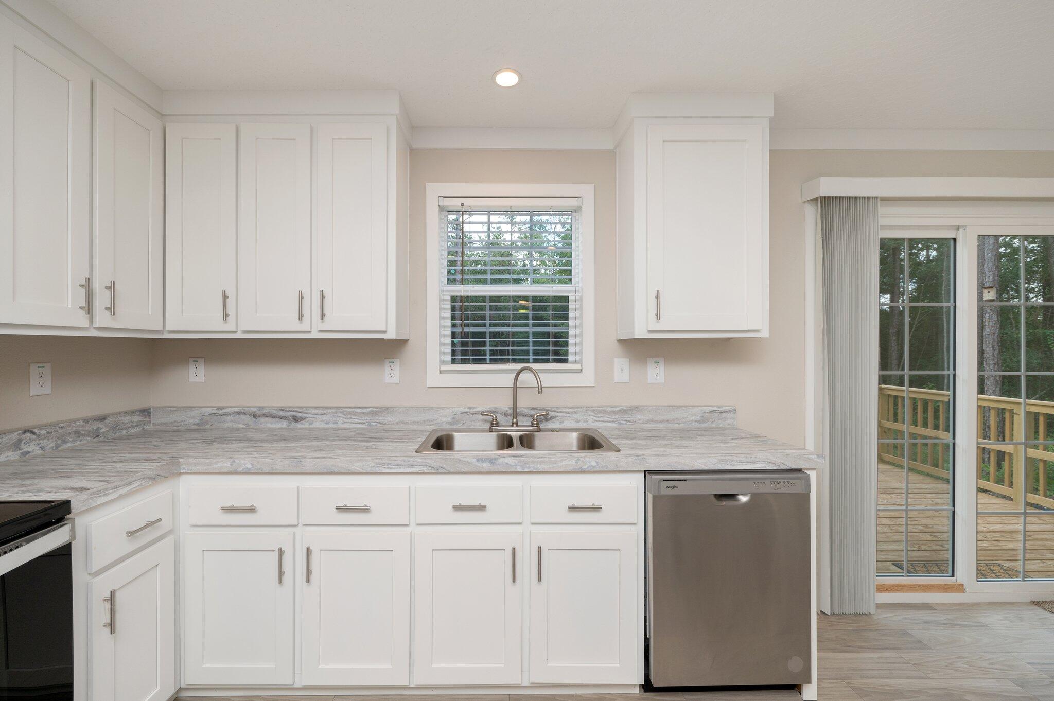 OAKWOOD LAKES ESTATES - Residential