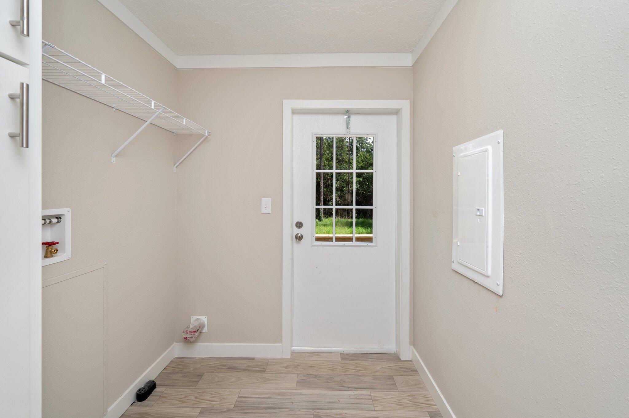 OAKWOOD LAKES ESTATES - Residential