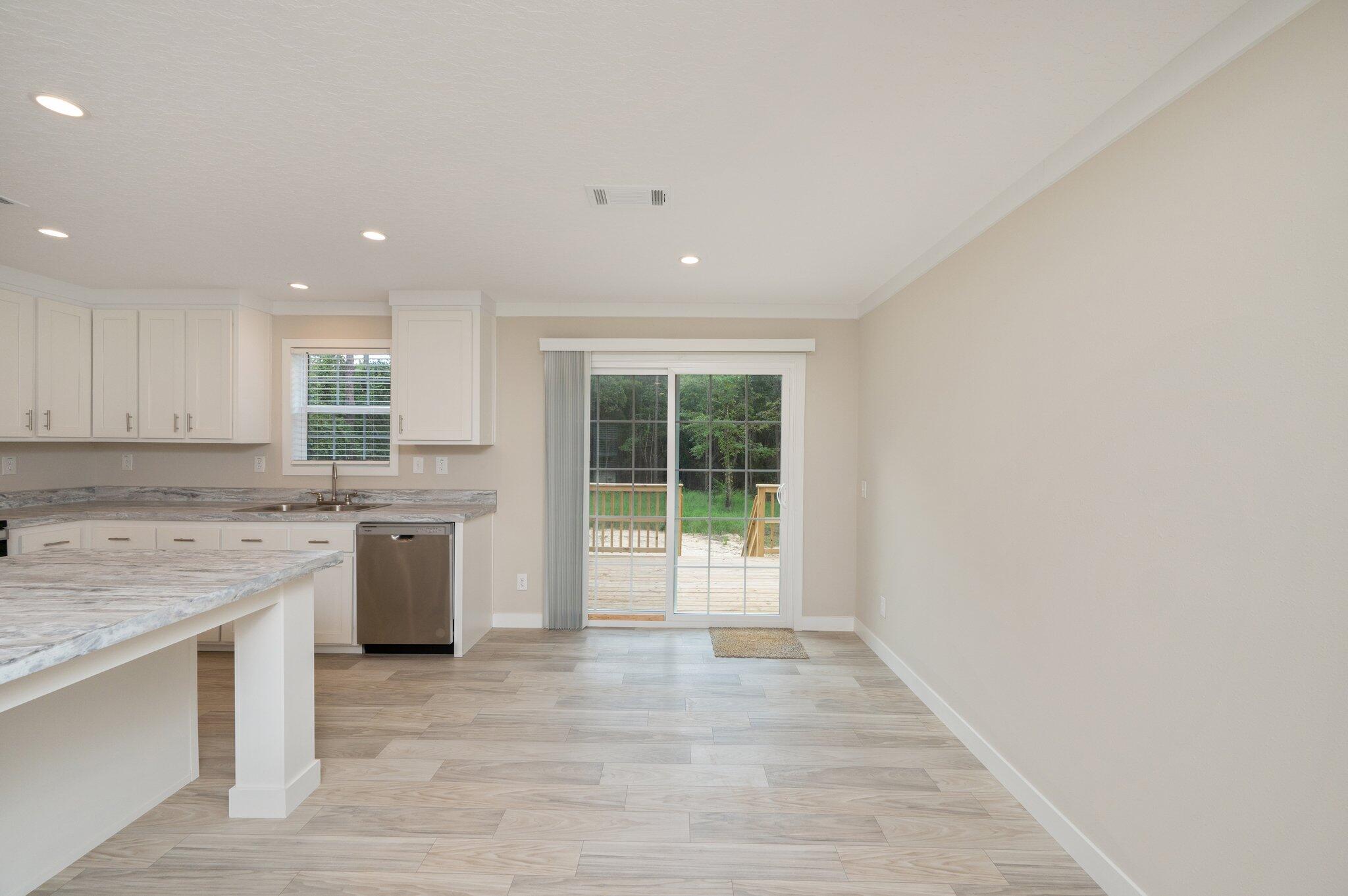 OAKWOOD LAKES ESTATES - Residential