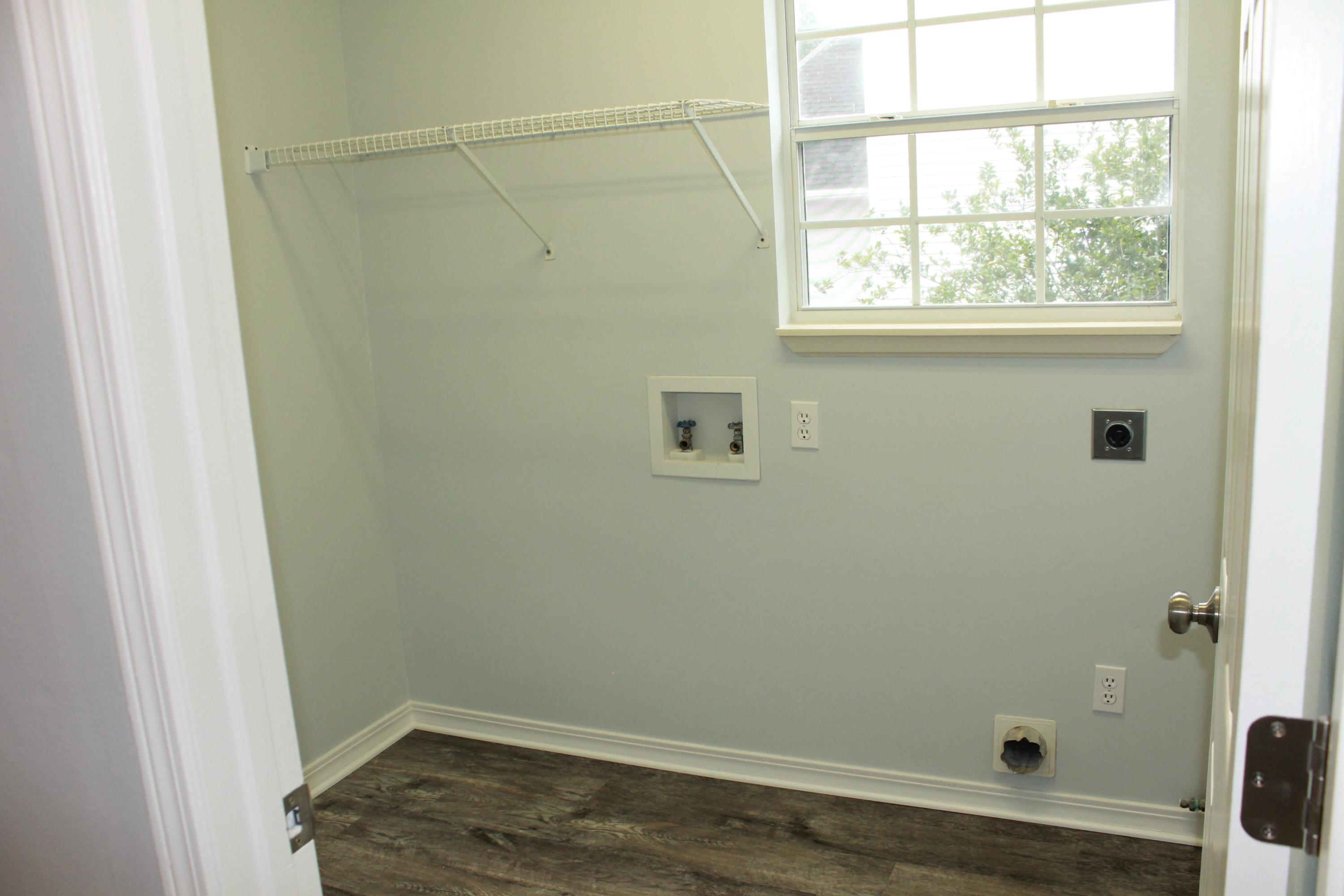 Parkwood Estates - Residential Lease