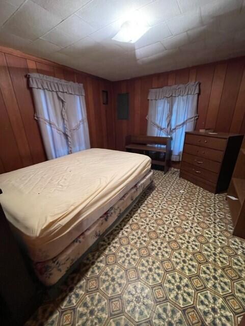 MORRIS ADDN TO CRESTVIEW - Residential