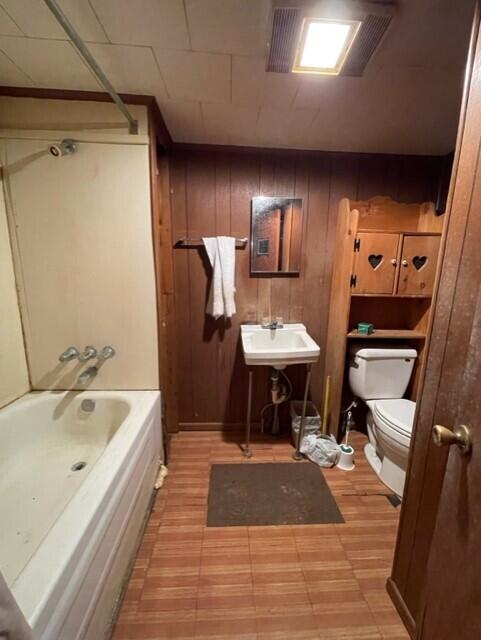 MORRIS ADDN TO CRESTVIEW - Residential