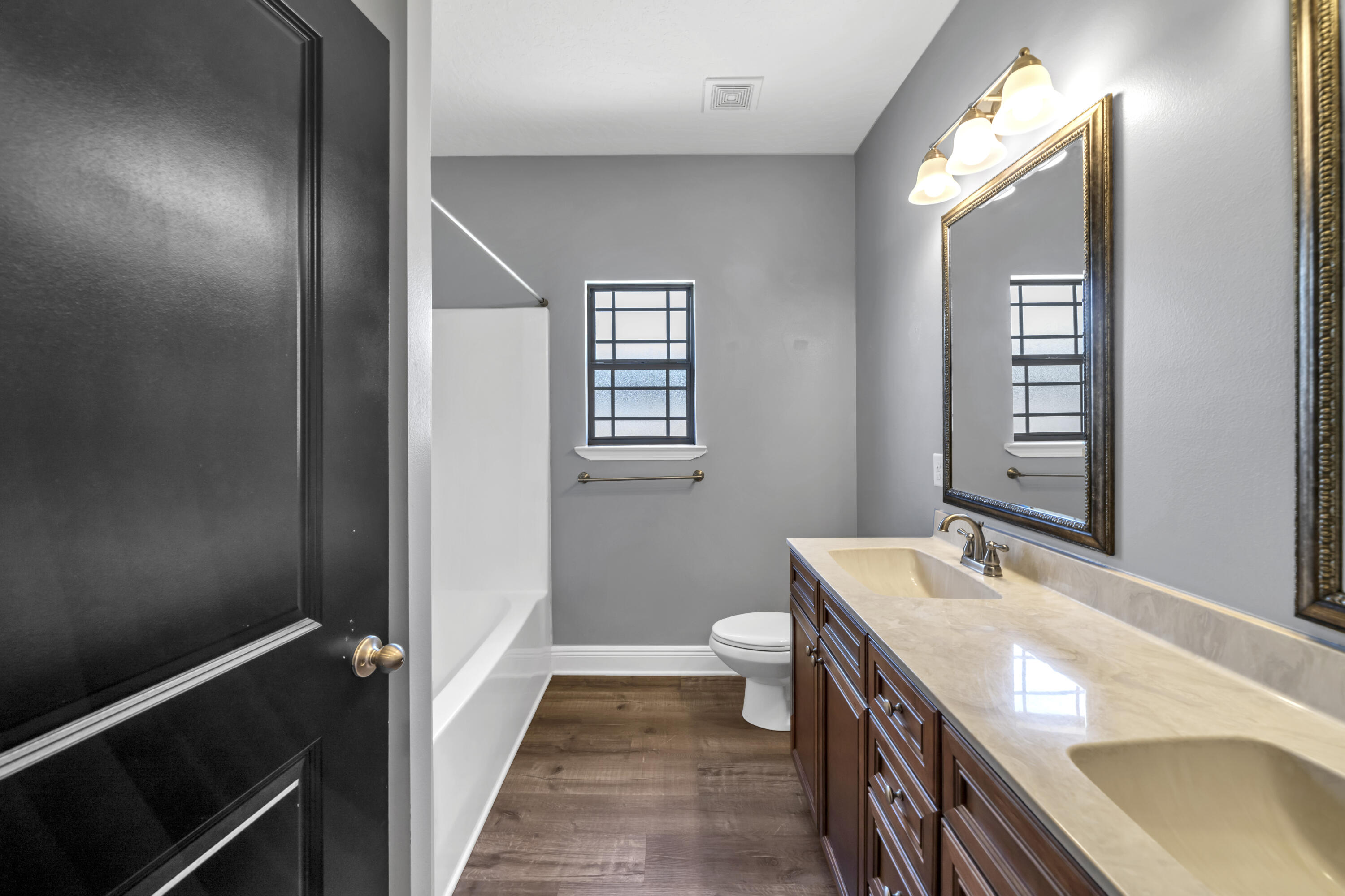 DUGGAN POND ESTATES - Residential Lease