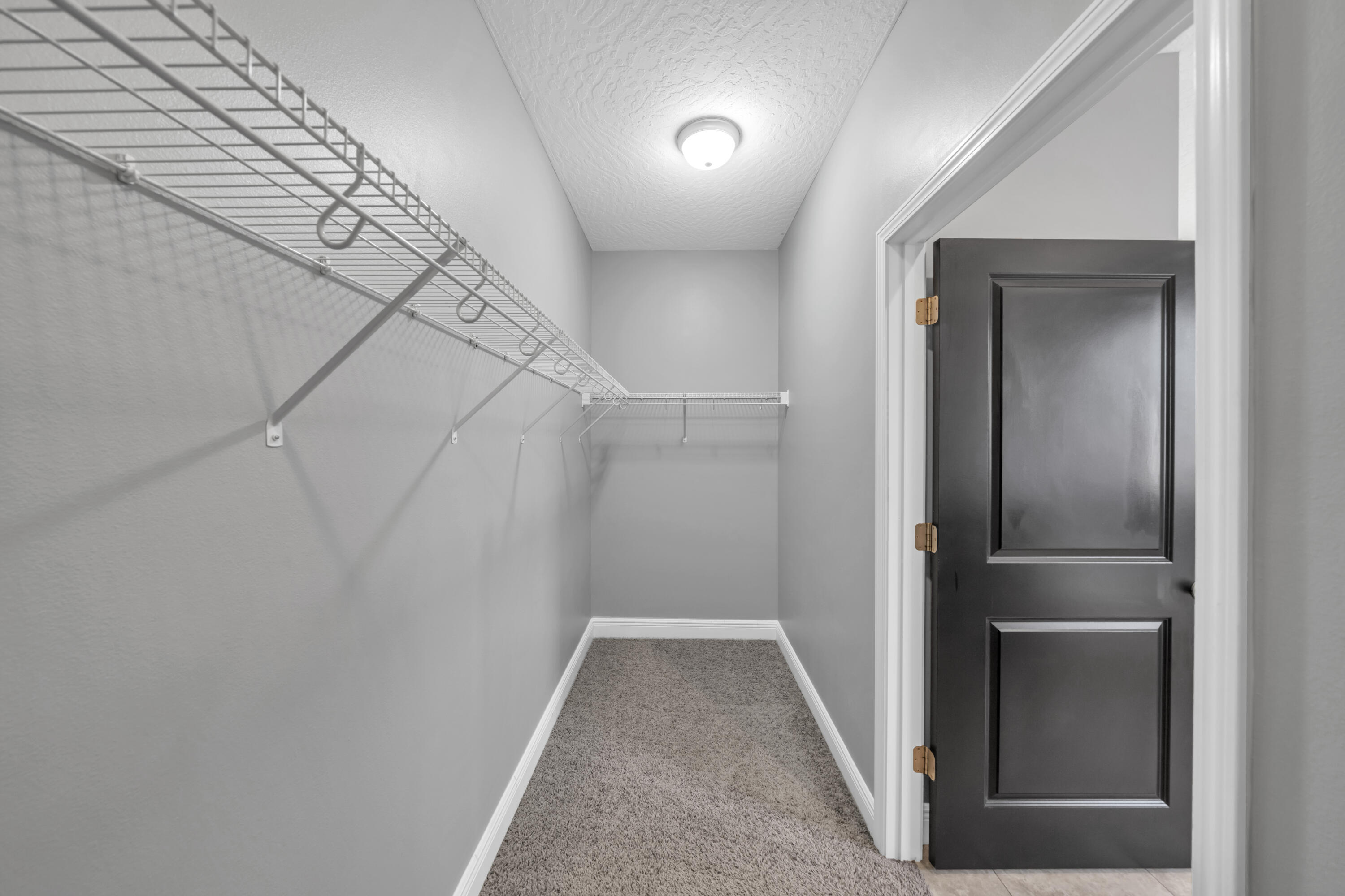 DUGGAN POND ESTATES - Residential Lease