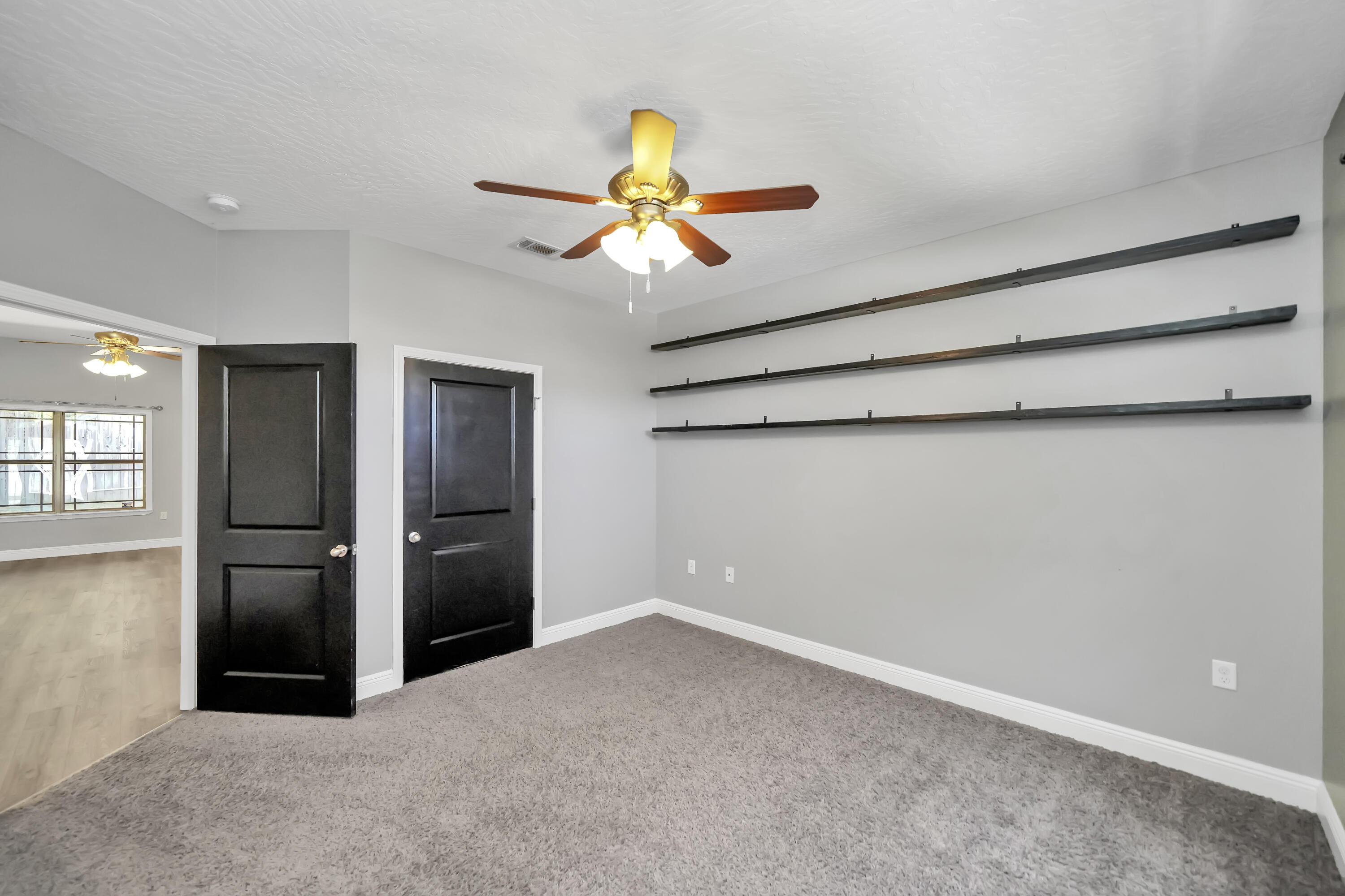 DUGGAN POND ESTATES - Residential Lease