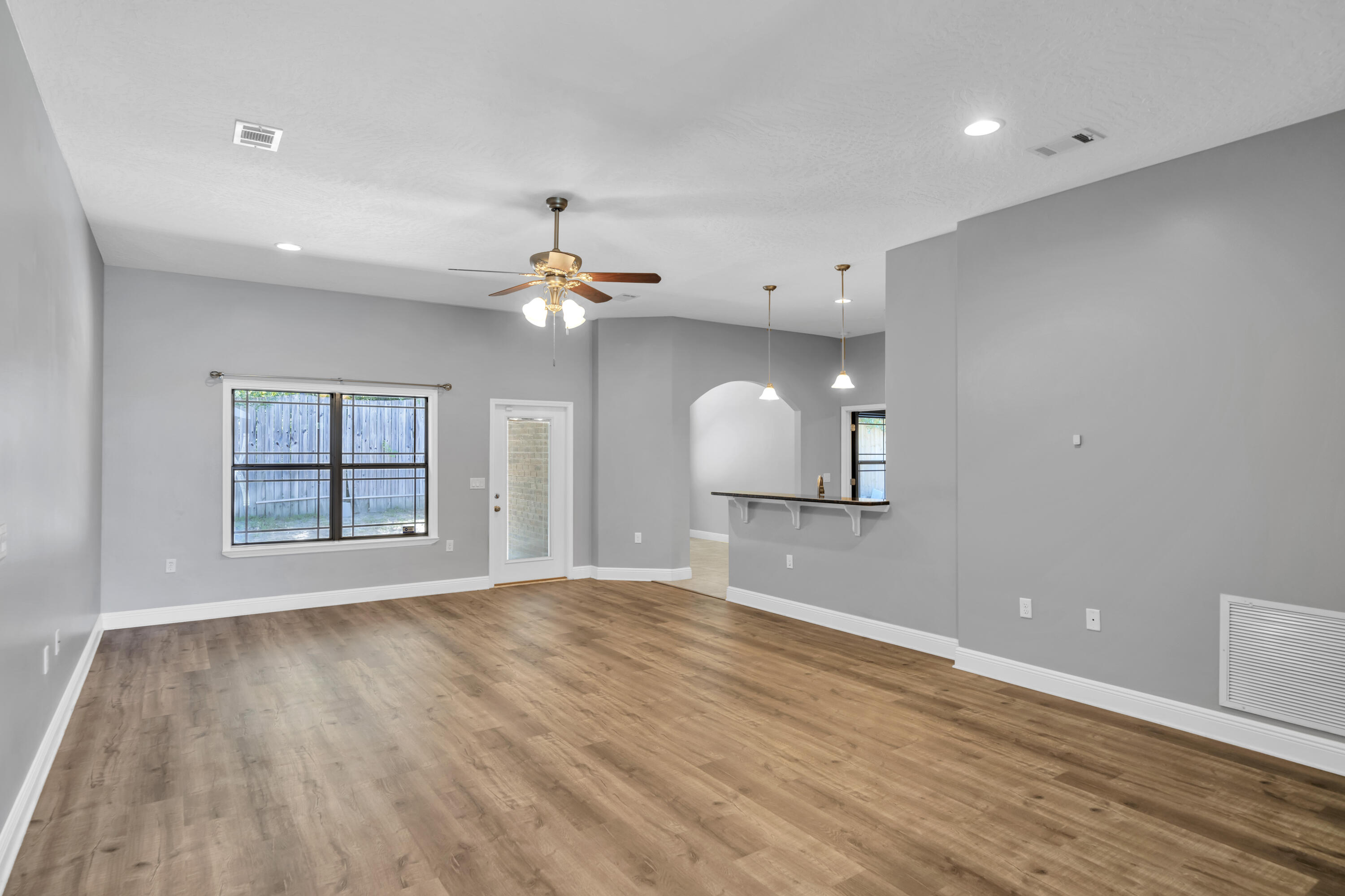 DUGGAN POND ESTATES - Residential Lease