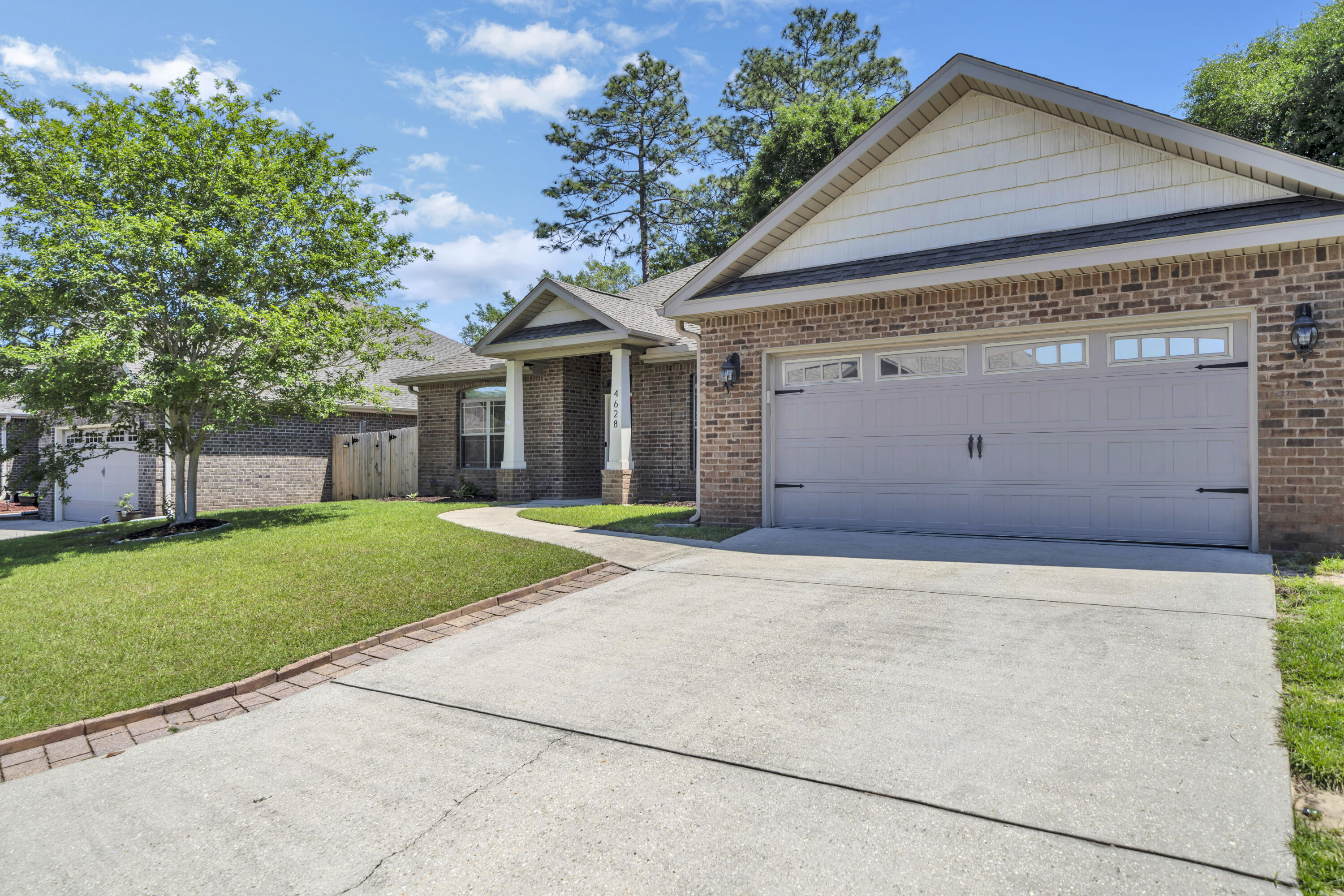 DUGGAN POND ESTATES - Residential Lease