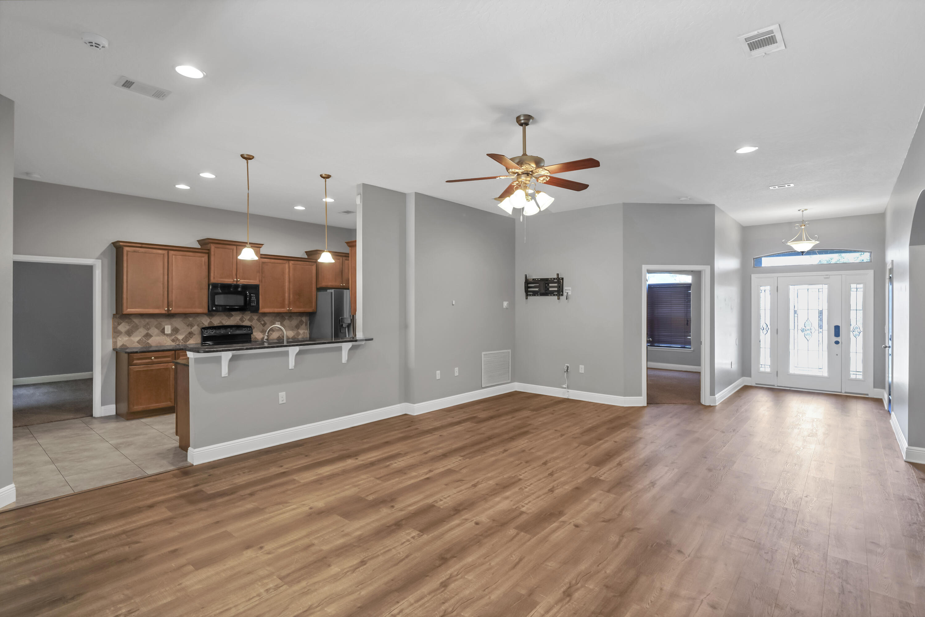 DUGGAN POND ESTATES - Residential Lease