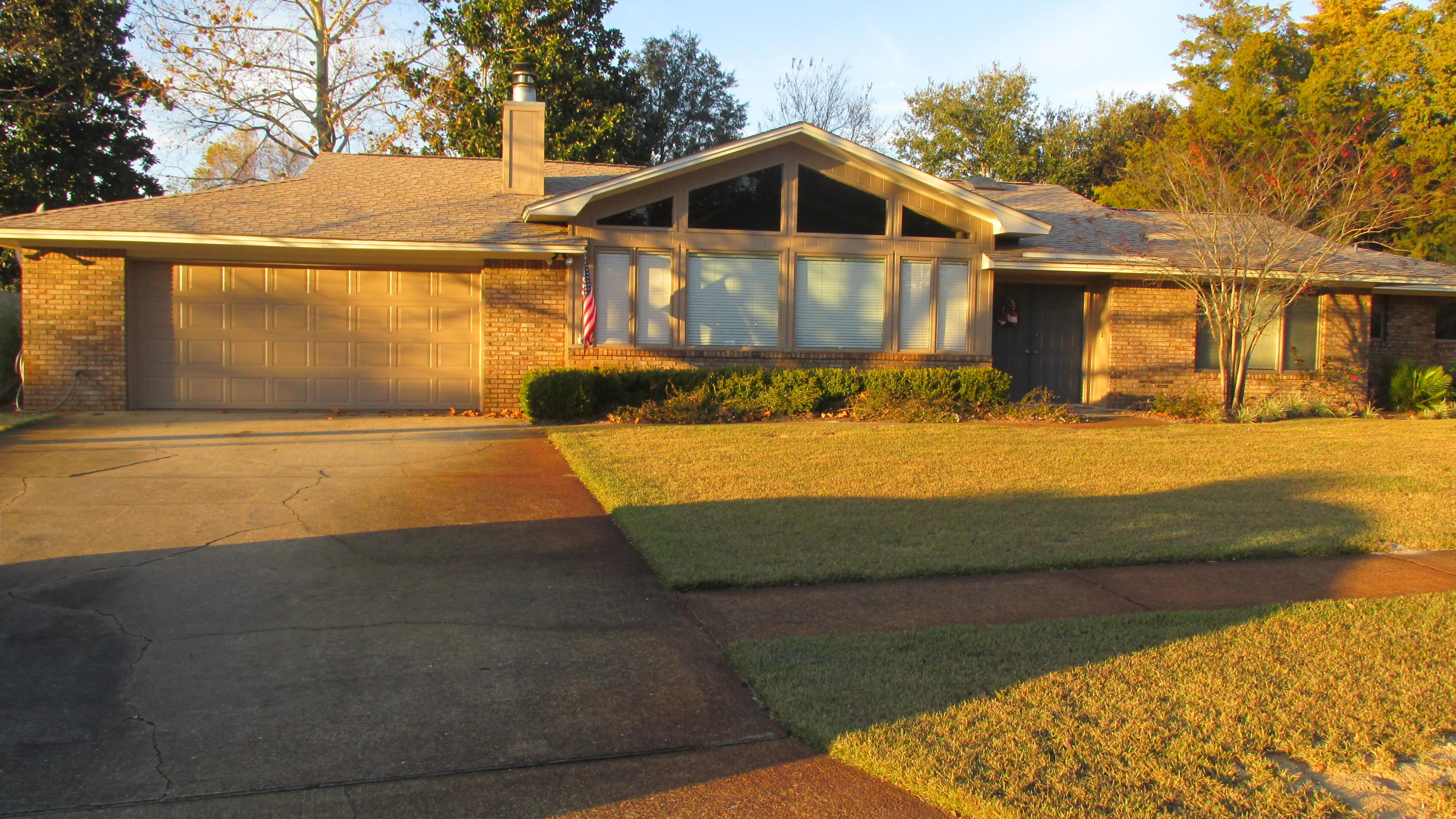 This beautifully remodeled home lies within the golf community of Indian Bayou and offers 3 bedrooms, 3.5 baths. The home features a spacious living room that boasts a vaulted, wood beamed ceiling, wood burning fireplace and cozy desk nook. In the kitchen you will find granite countertops, some stainless steel appliances, solid wood cabinetry and breakfast nook. From the living room you can step out onto a large, screened patio that is perfect for entertaining. The porch overlooks a large yard that has been fenced for additional privacy. Lawn service is included in the rent. Recently installed with a Nest thermostat, this smart upgrade learns your schedule and will adjust the temperature in your home accordingly, helping to cut down on energy costs and keep you comfortable 24/7.