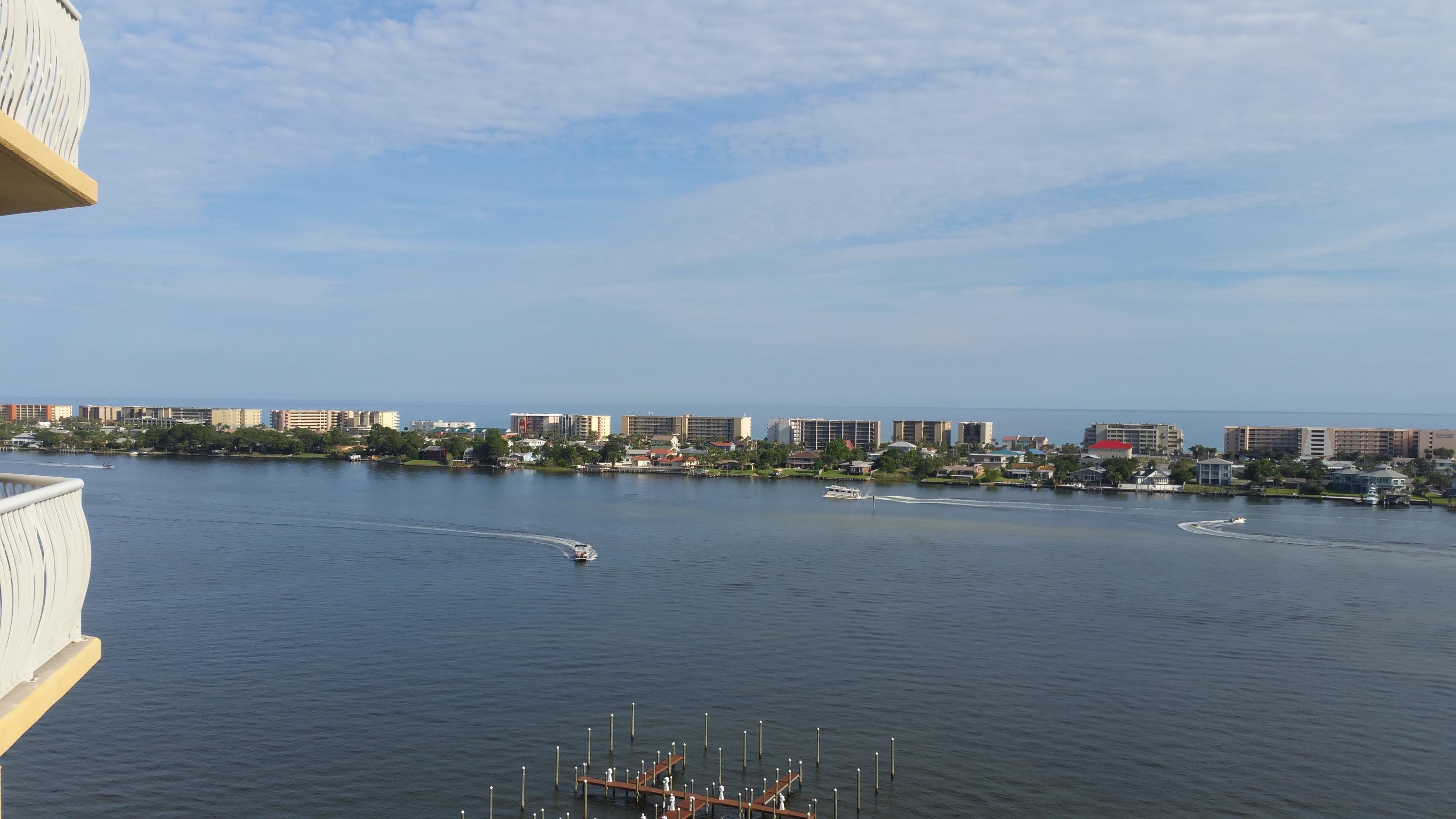 PRESIDIO YACHT CLUB - Residential