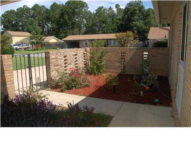 PALM ESTATES UNIT 2 - Residential Lease