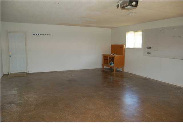 PALM ESTATES UNIT 2 - Residential Lease