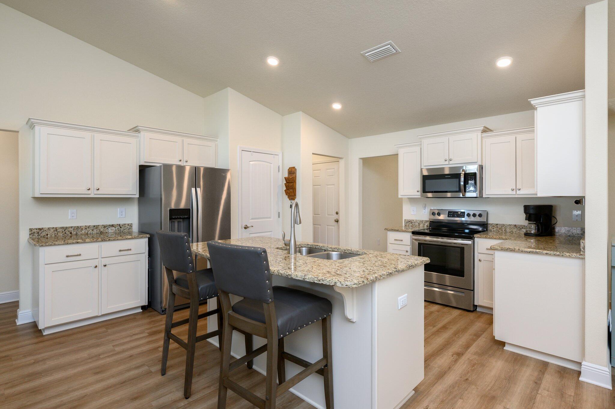 HIDDEN VALLEY - Residential