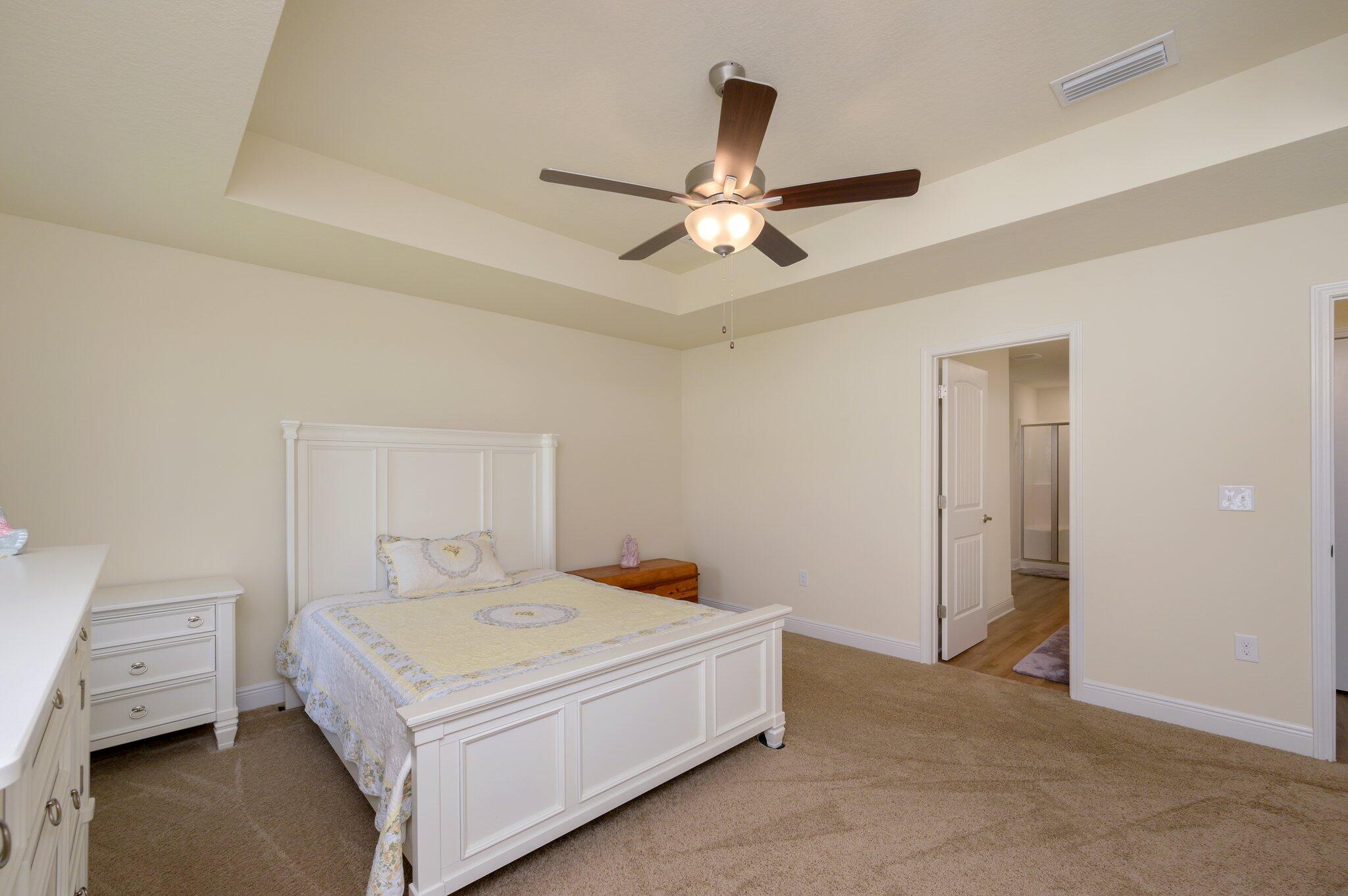 HIDDEN VALLEY - Residential