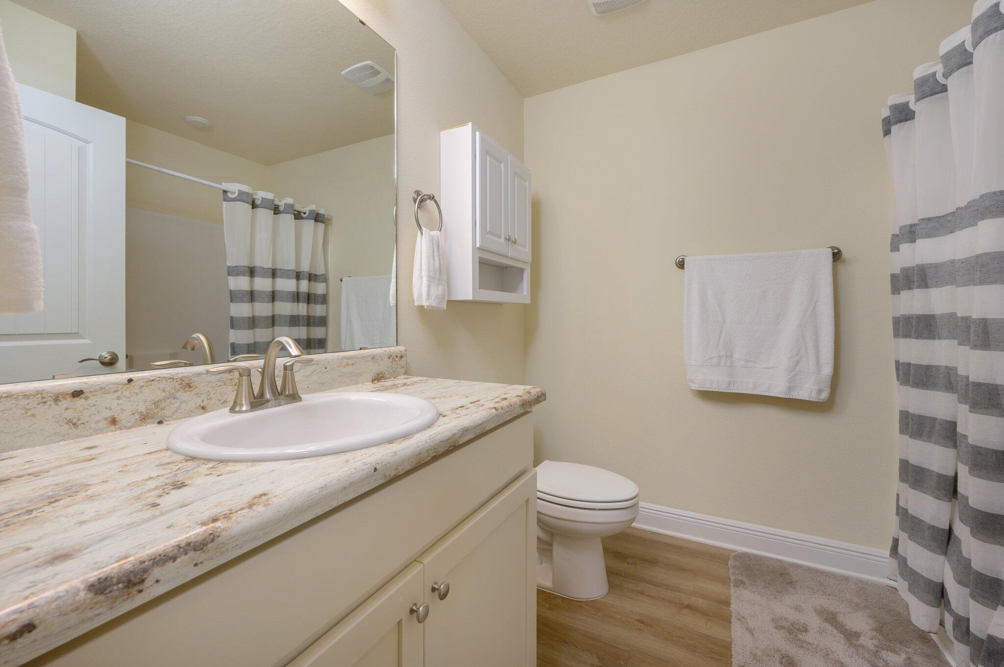 HIDDEN VALLEY - Residential