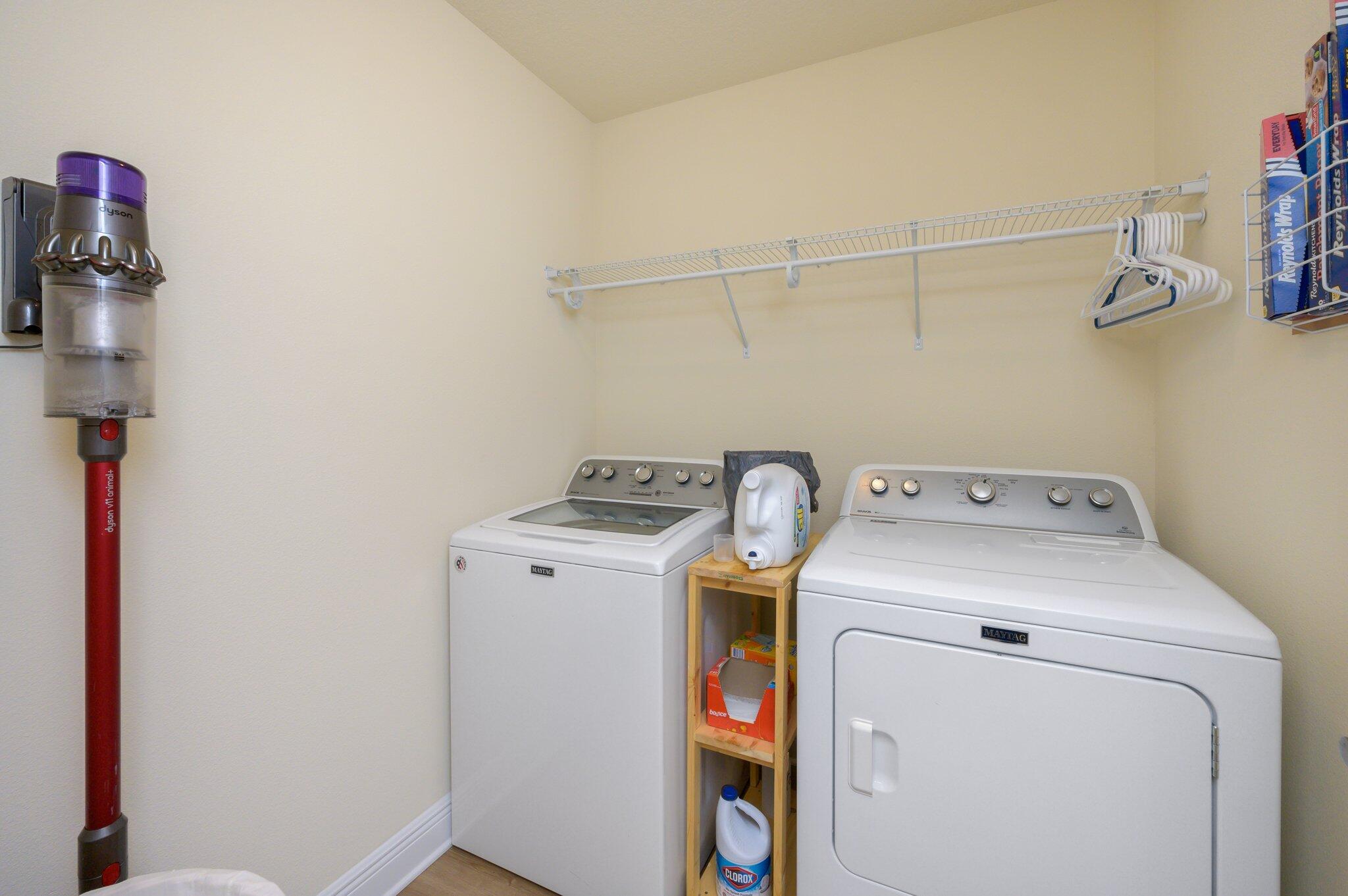 HIDDEN VALLEY - Residential