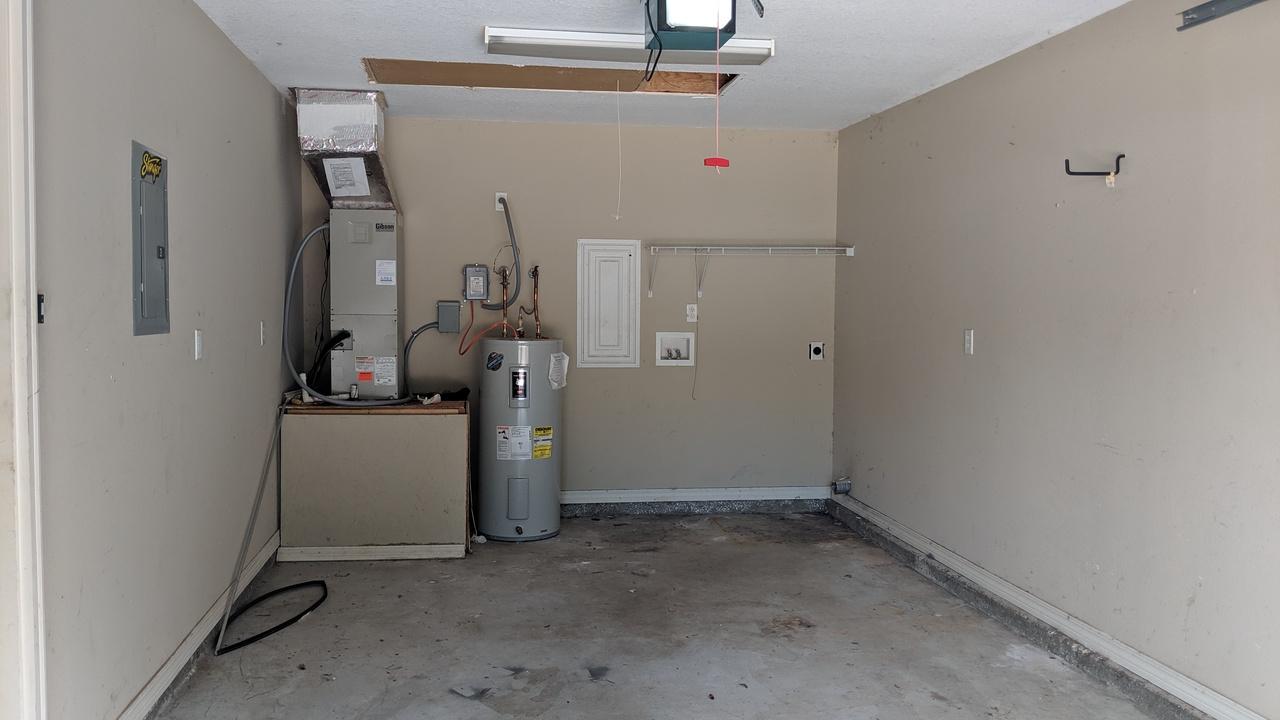 MORRIS ADDN TO CRESTVIEW - Residential