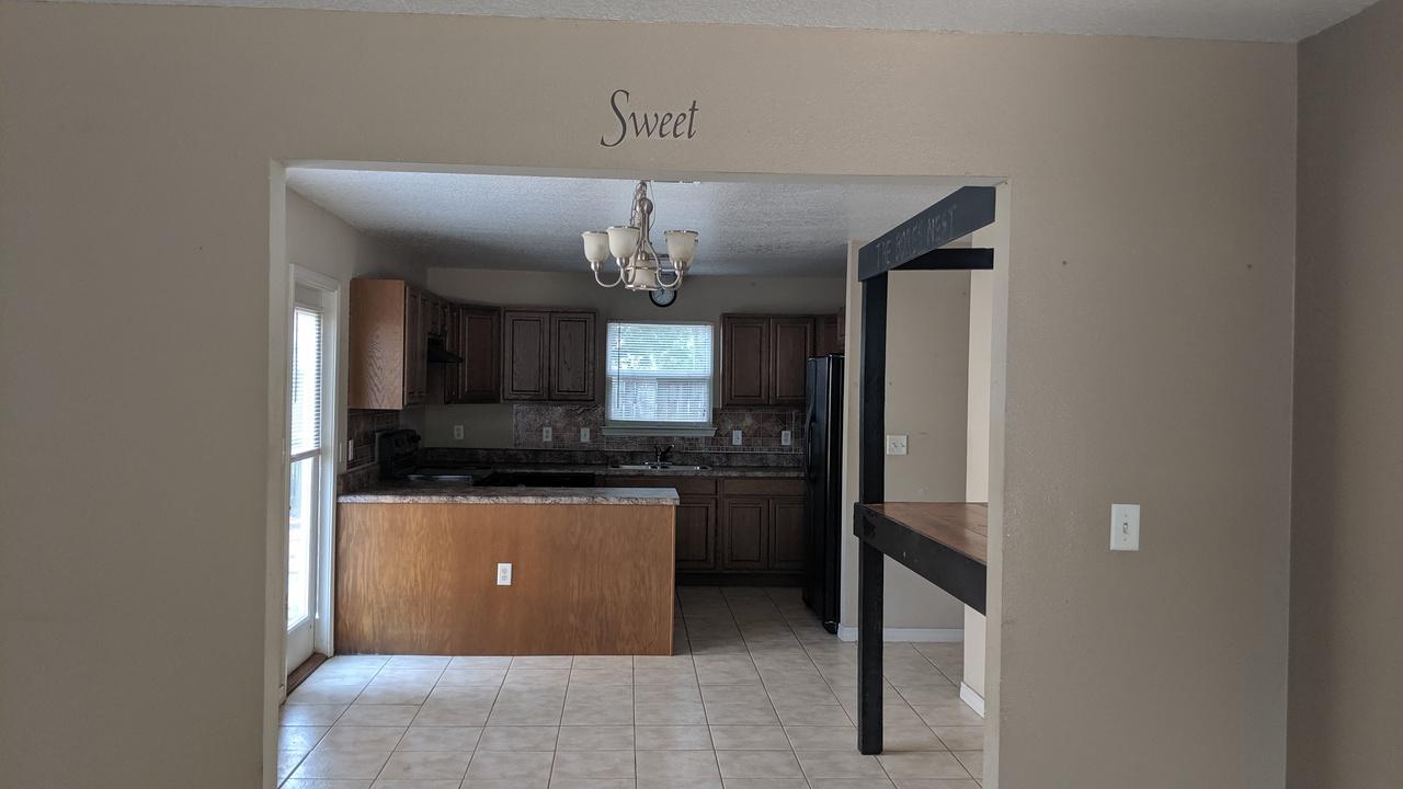 MORRIS ADDN TO CRESTVIEW - Residential