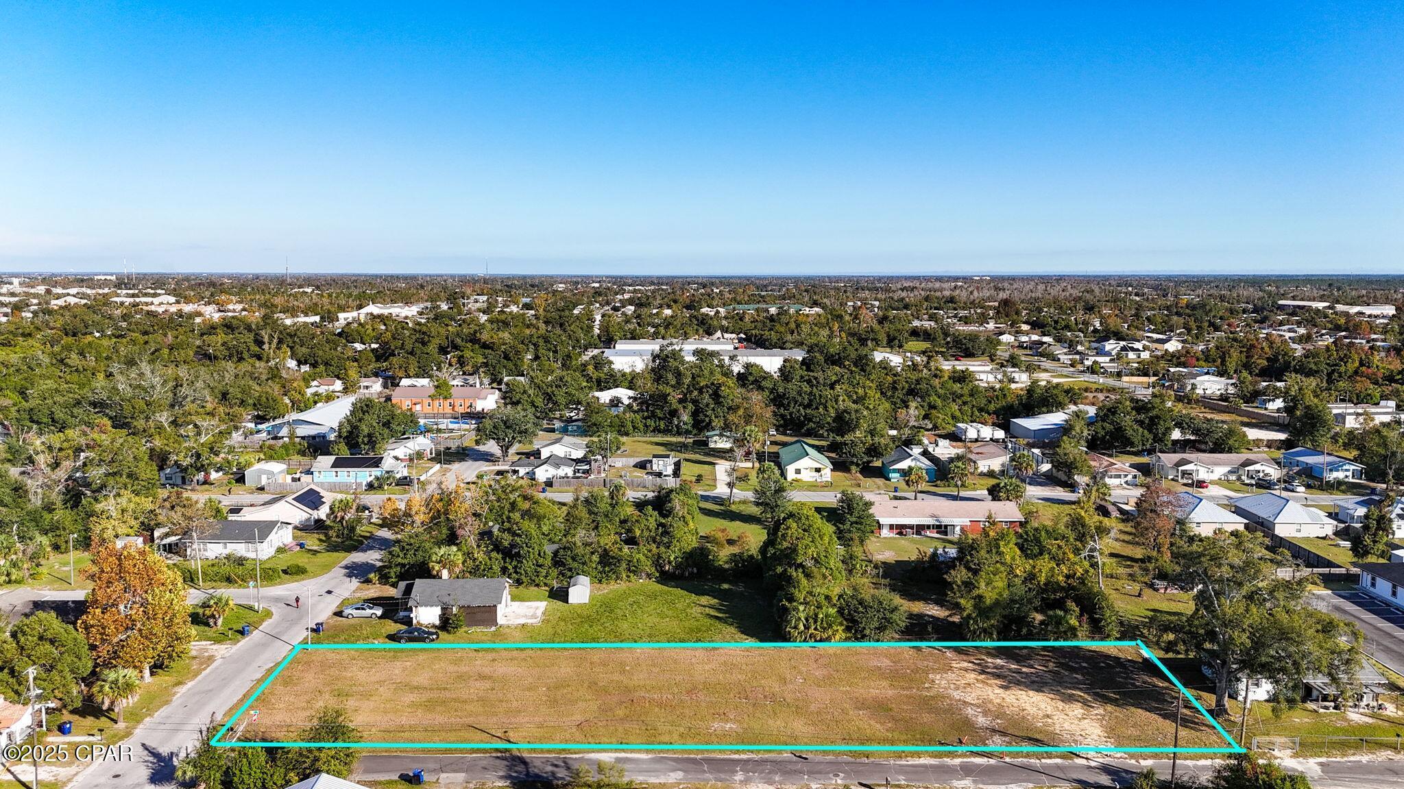 NO RECORDED SUBDIVISION - Land