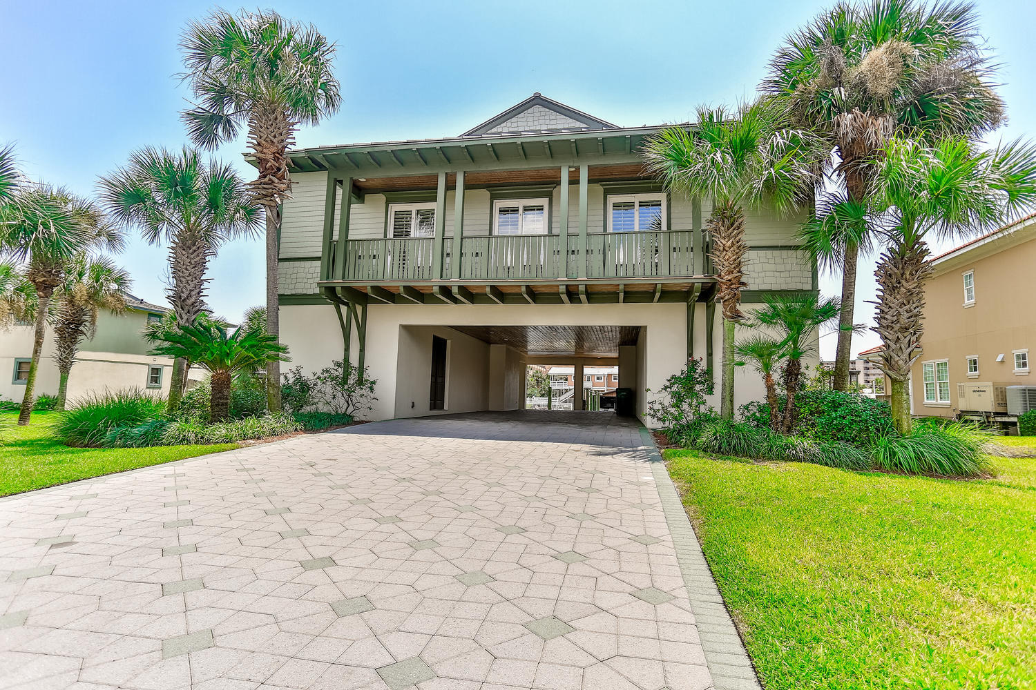 HOLIDAY ISLE - Residential