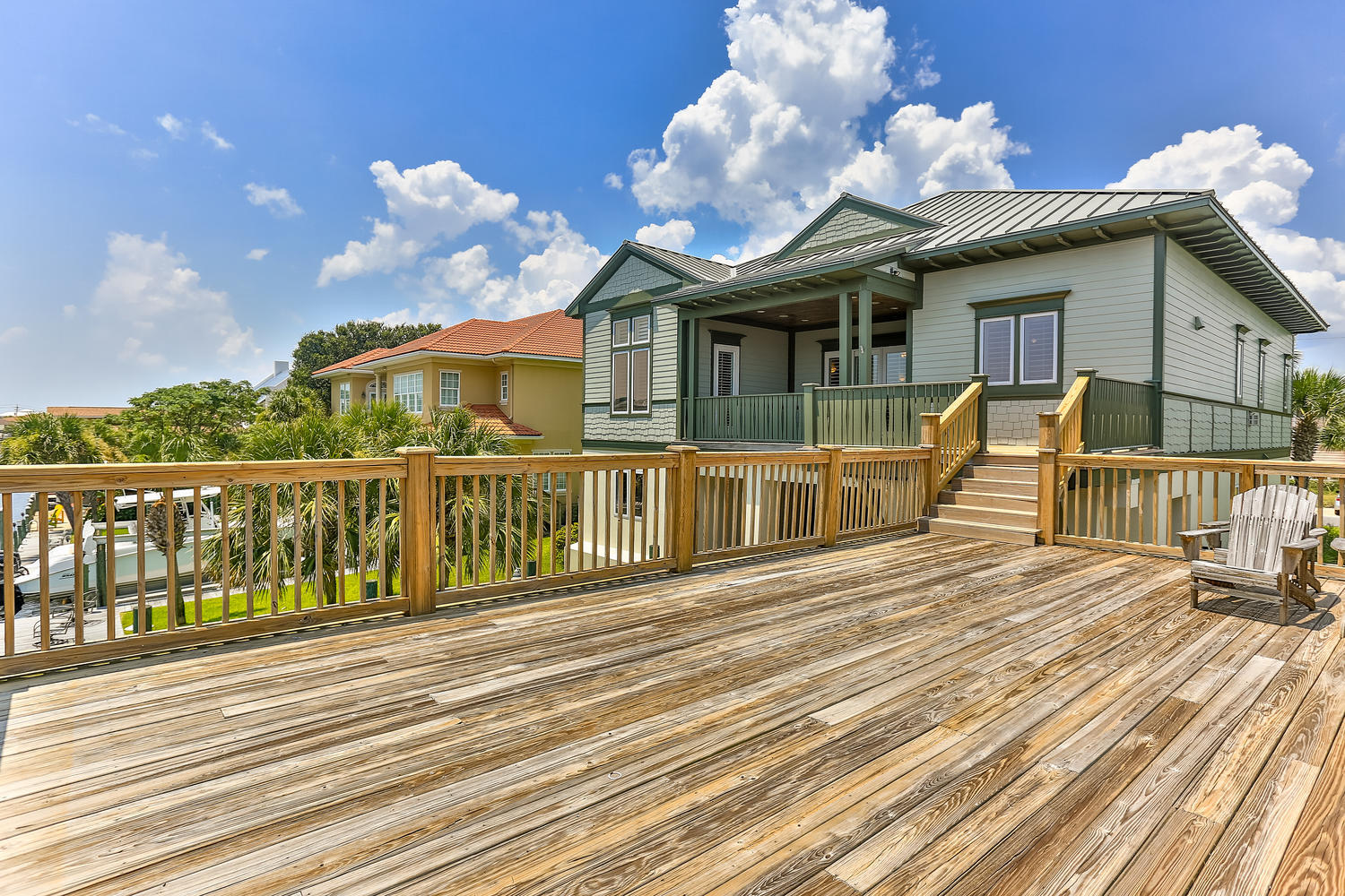 HOLIDAY ISLE - Residential