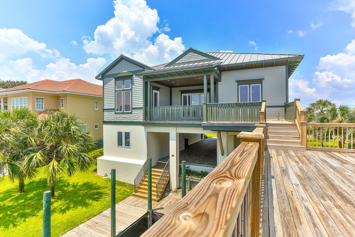 HOLIDAY ISLE - Residential