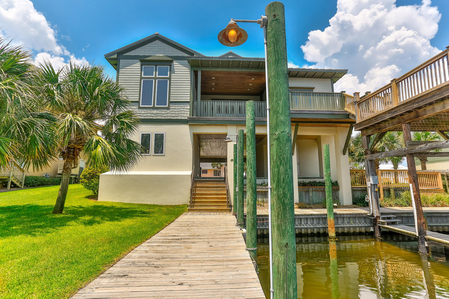 HOLIDAY ISLE - Residential