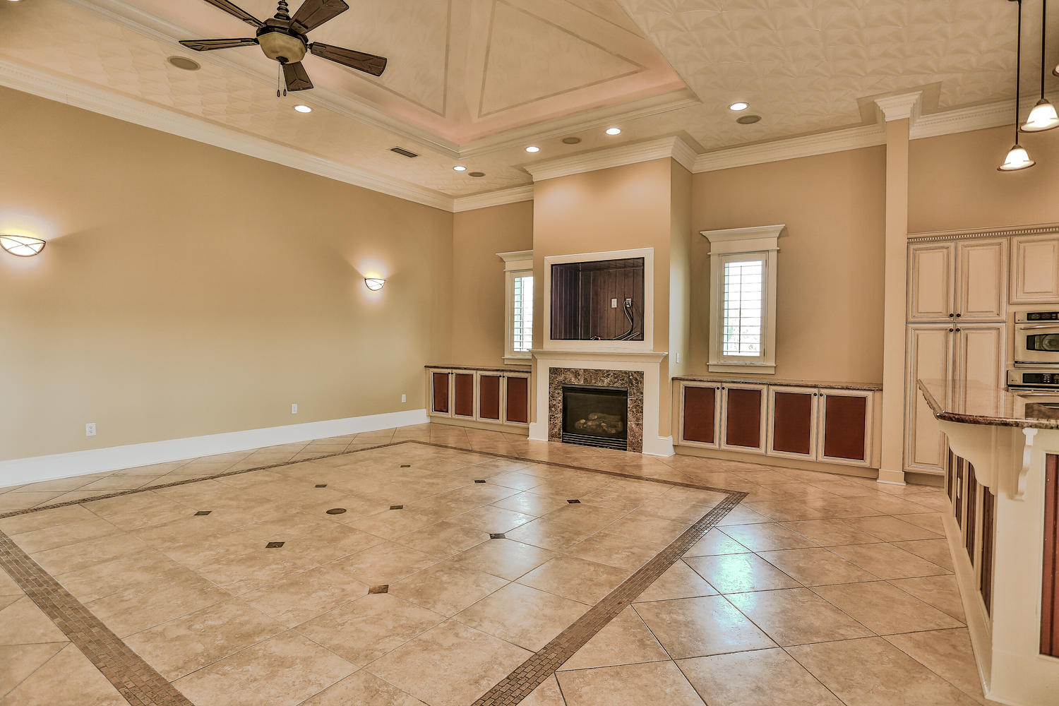 HOLIDAY ISLE - Residential