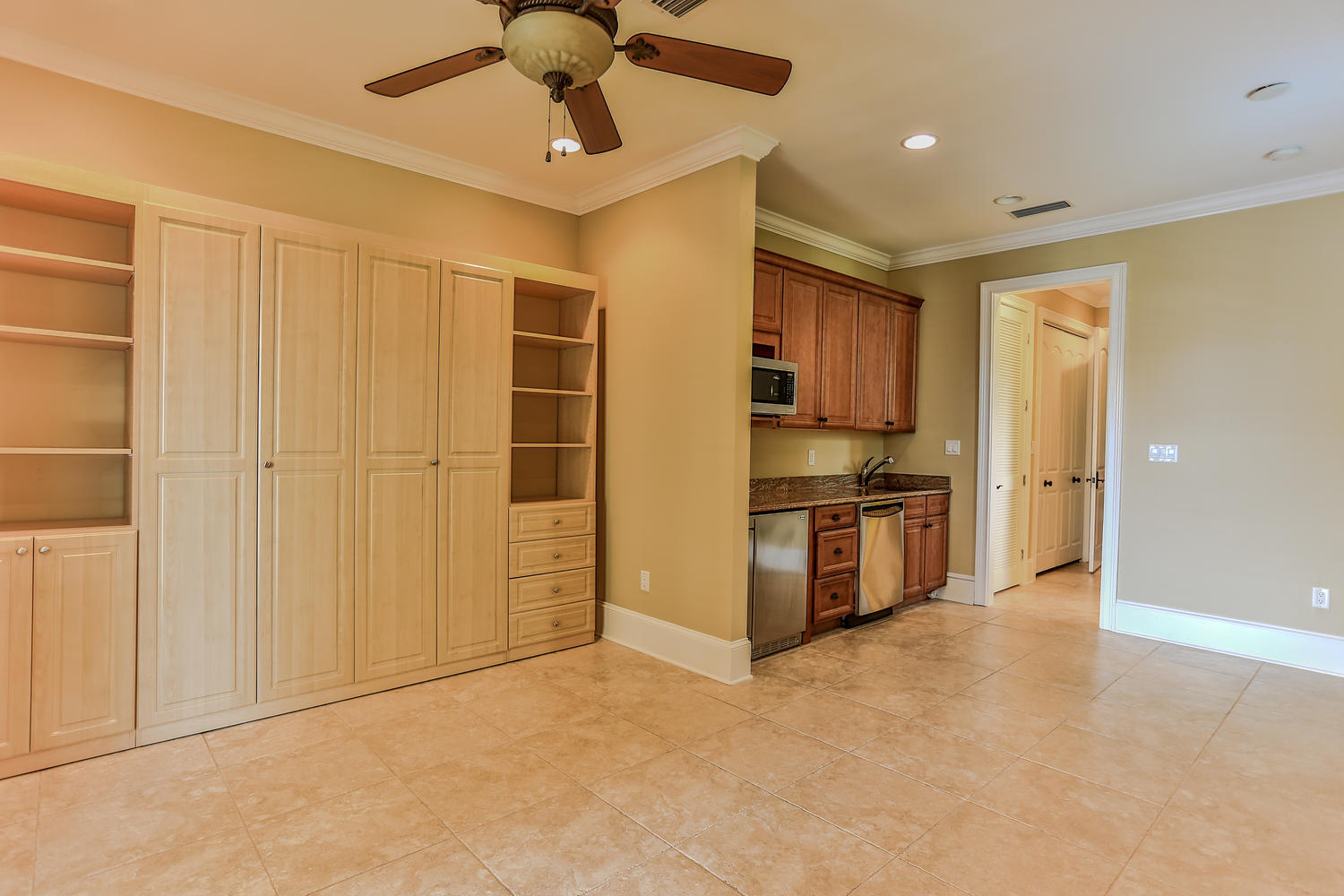 HOLIDAY ISLE - Residential