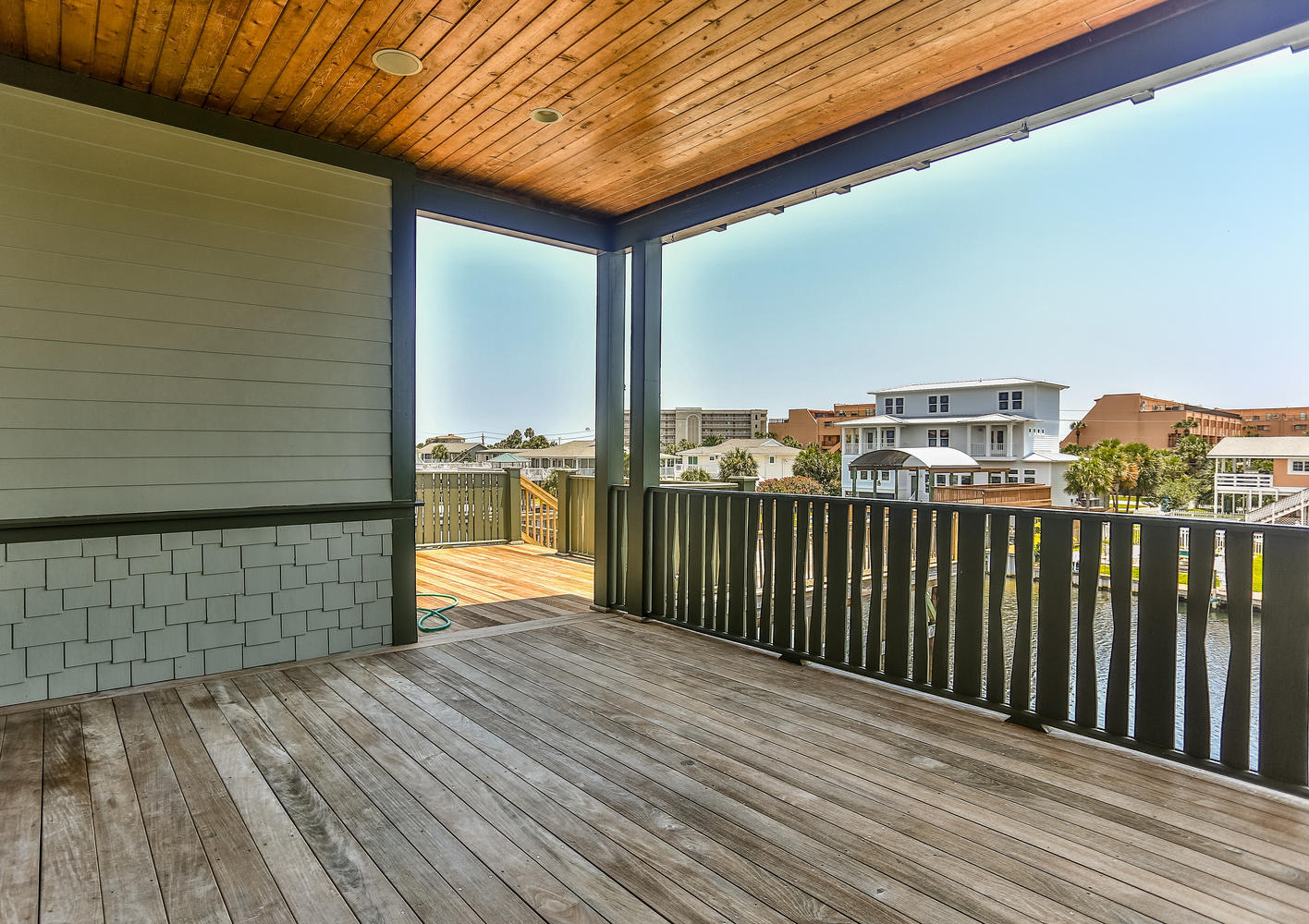 HOLIDAY ISLE - Residential