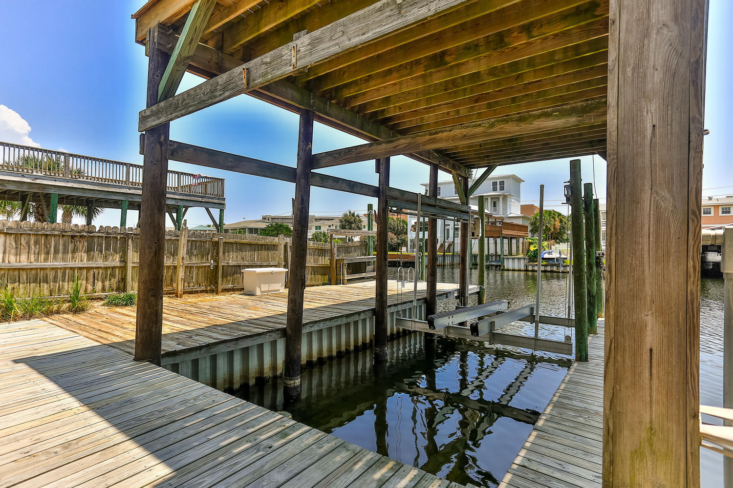 HOLIDAY ISLE - Residential