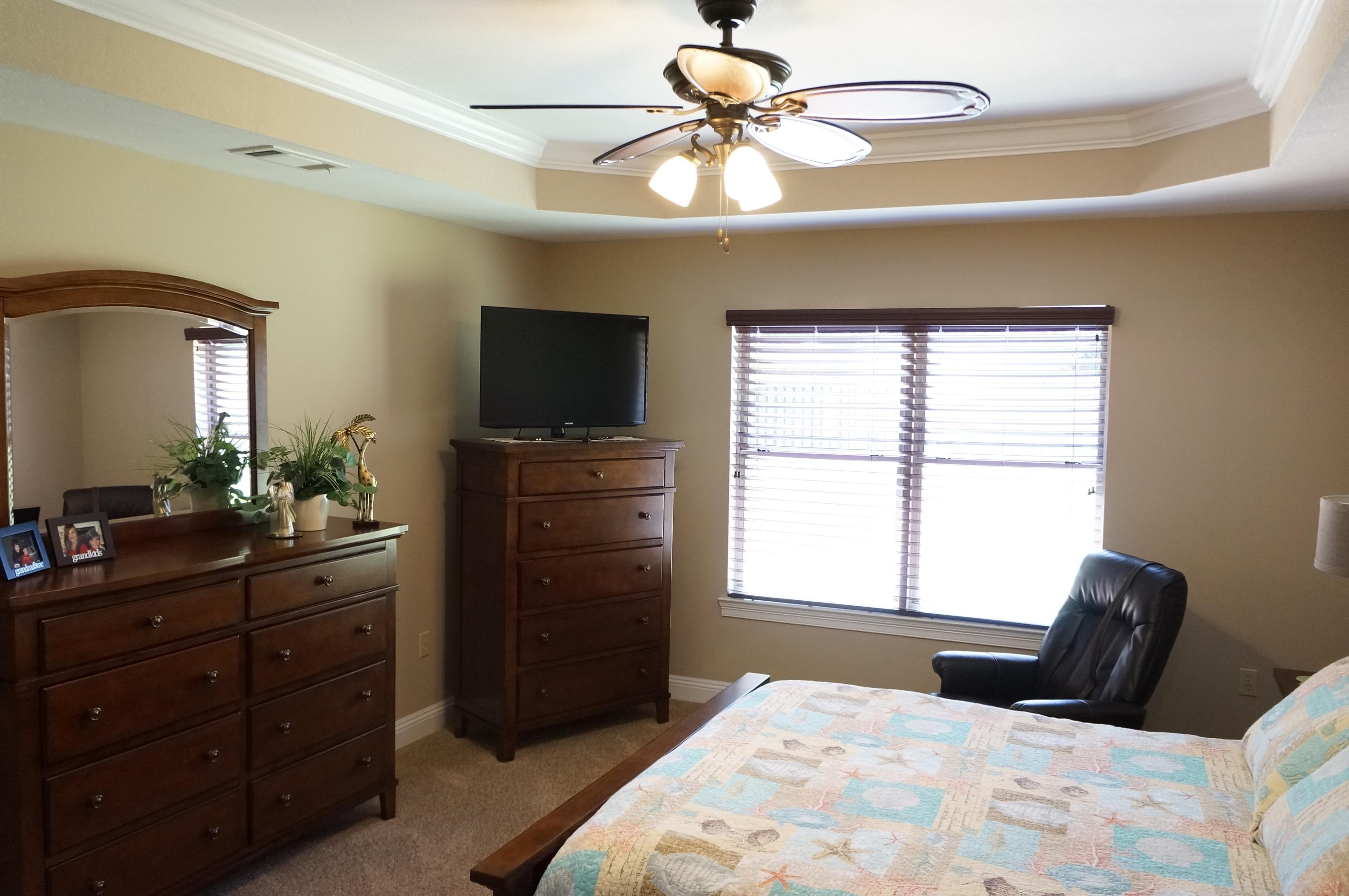 SPRING HOLLOW ESTATES - Residential