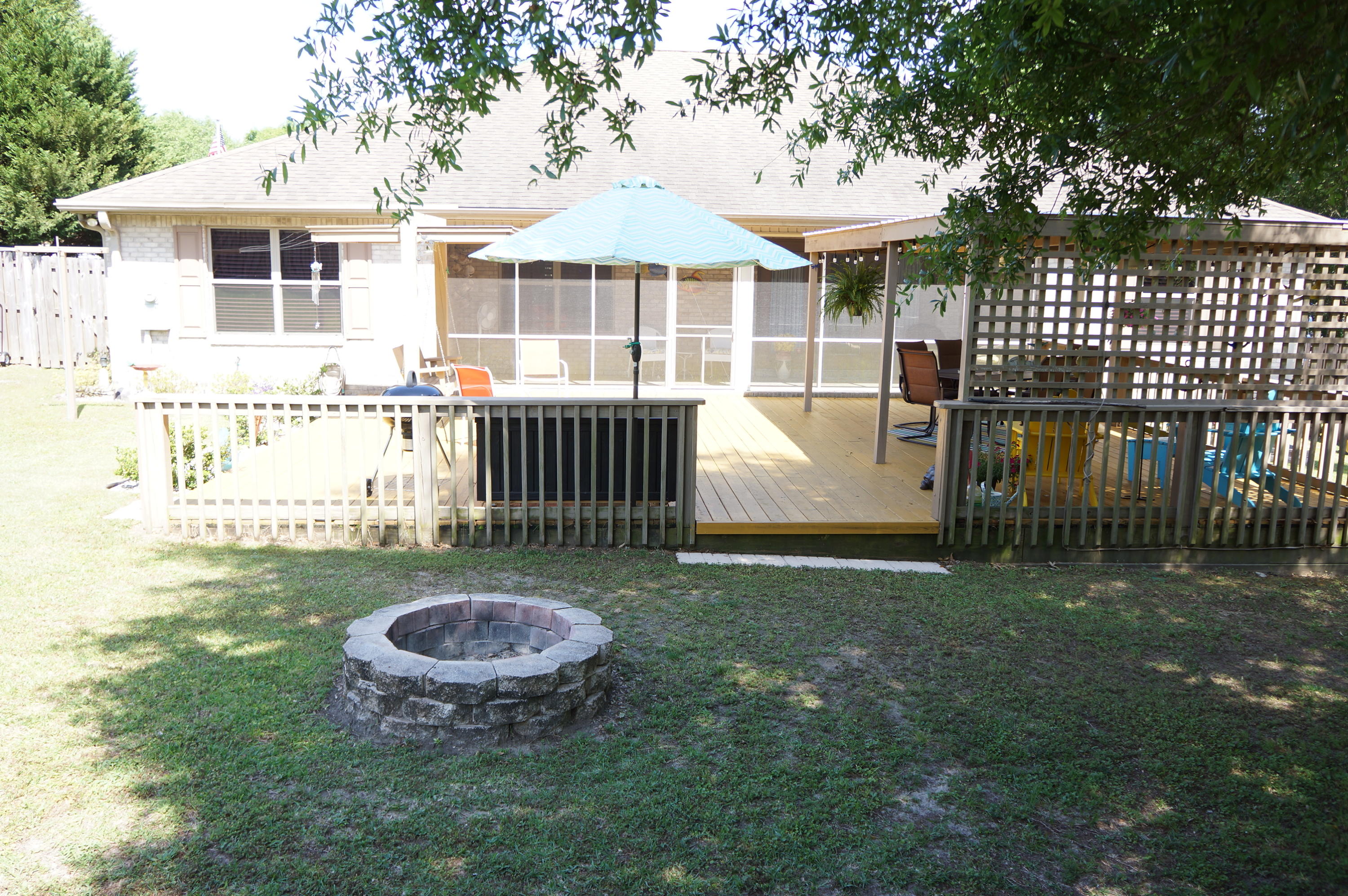 SPRING HOLLOW ESTATES - Residential