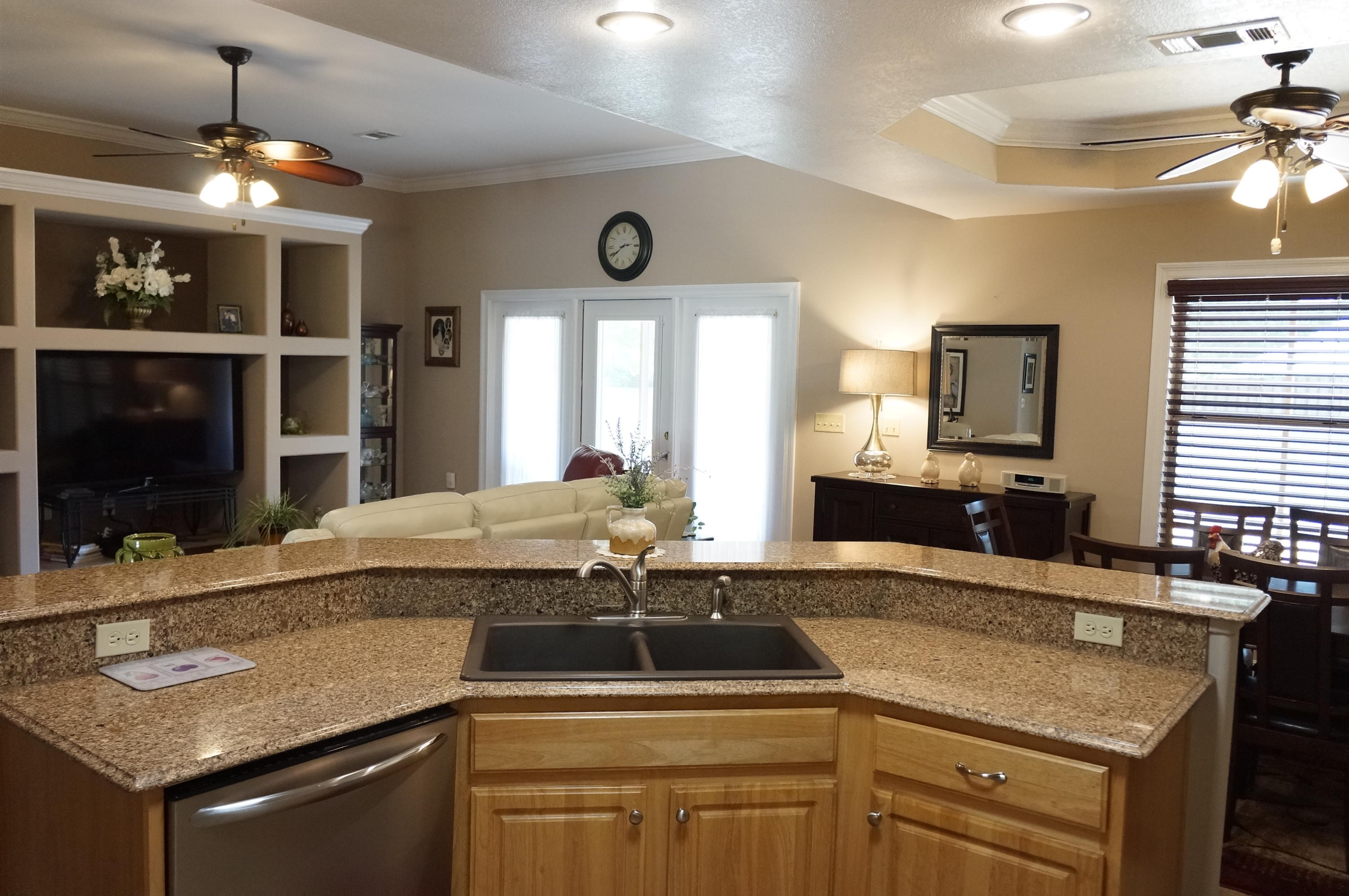 SPRING HOLLOW ESTATES - Residential