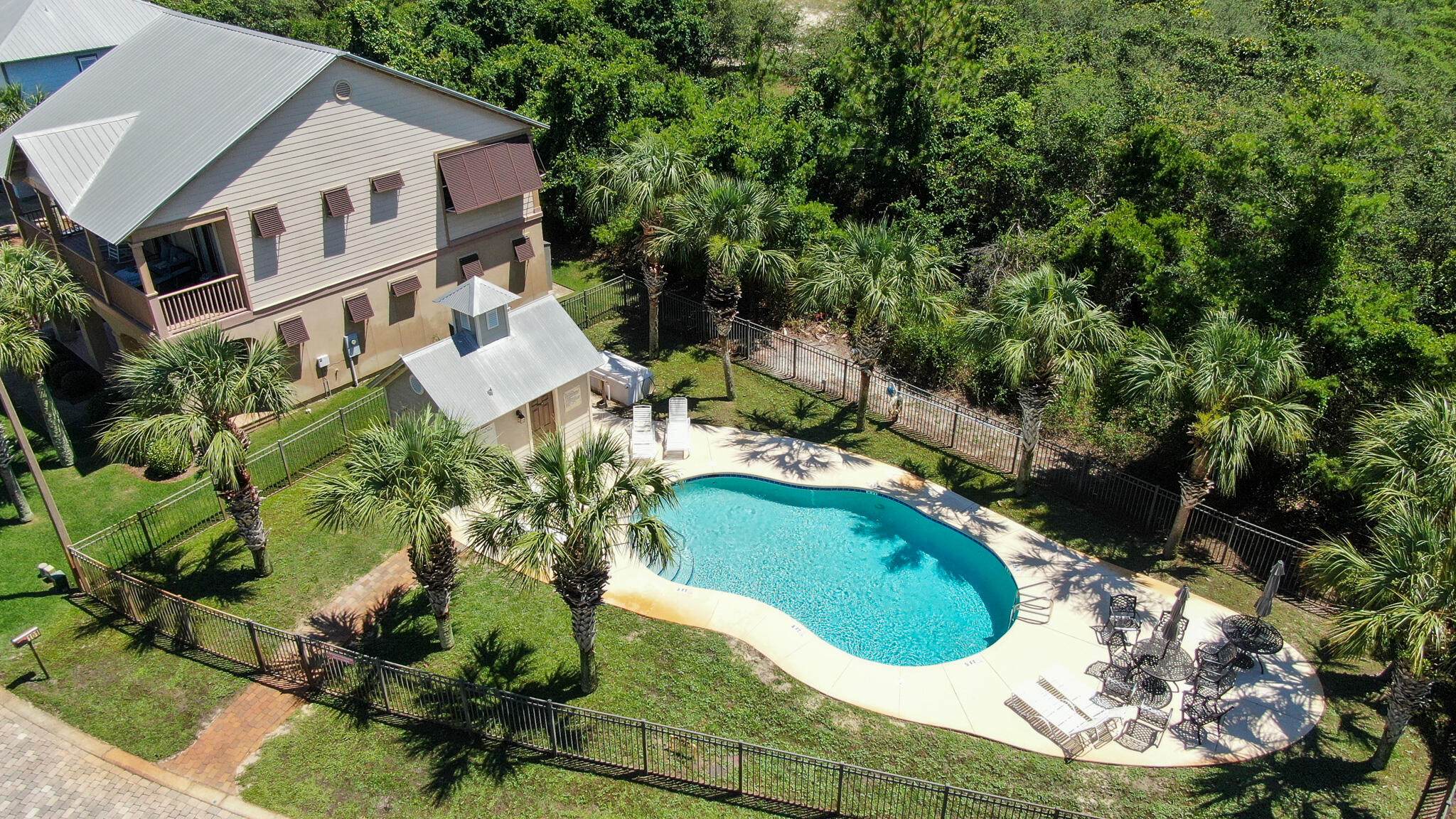 SeaTown - Residential