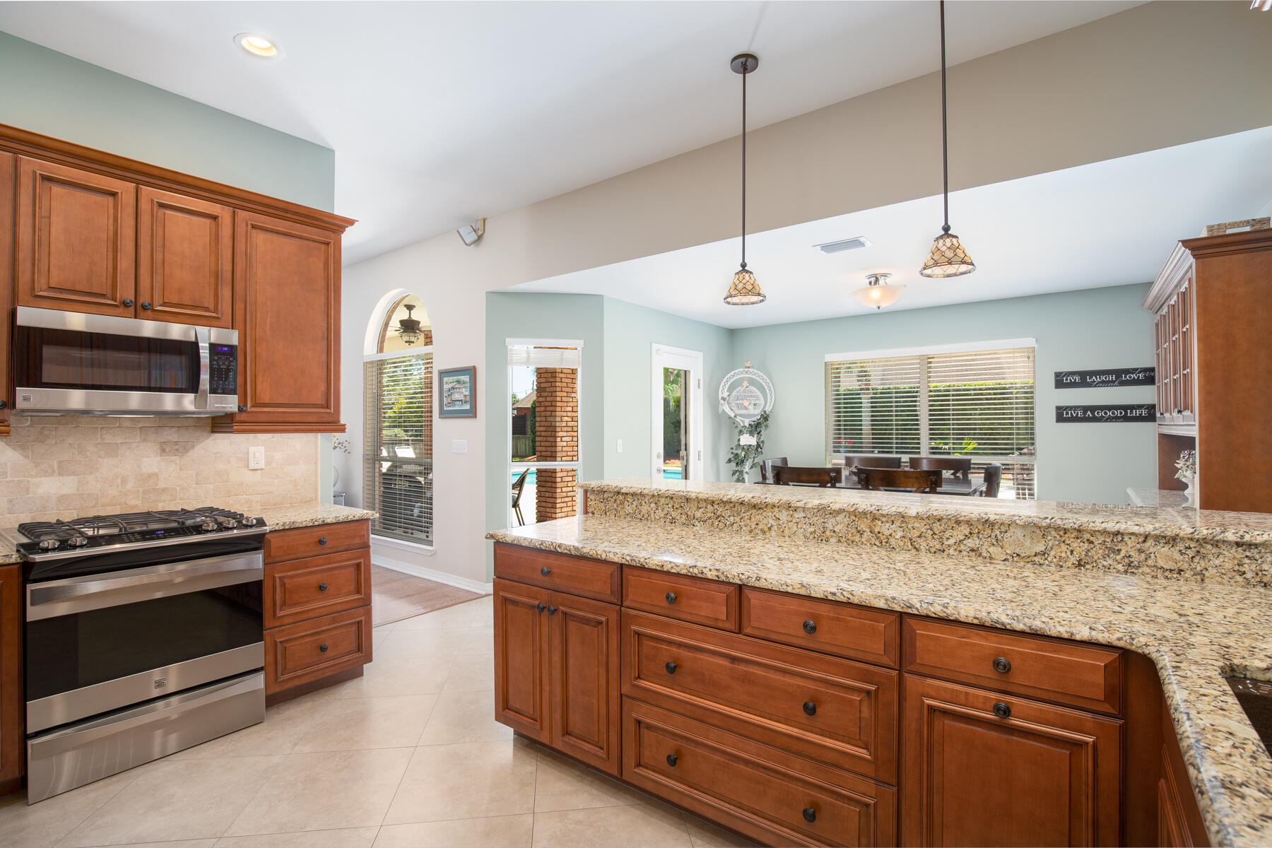 BAYWINDS GOLF ESTATES PH 2 - Residential