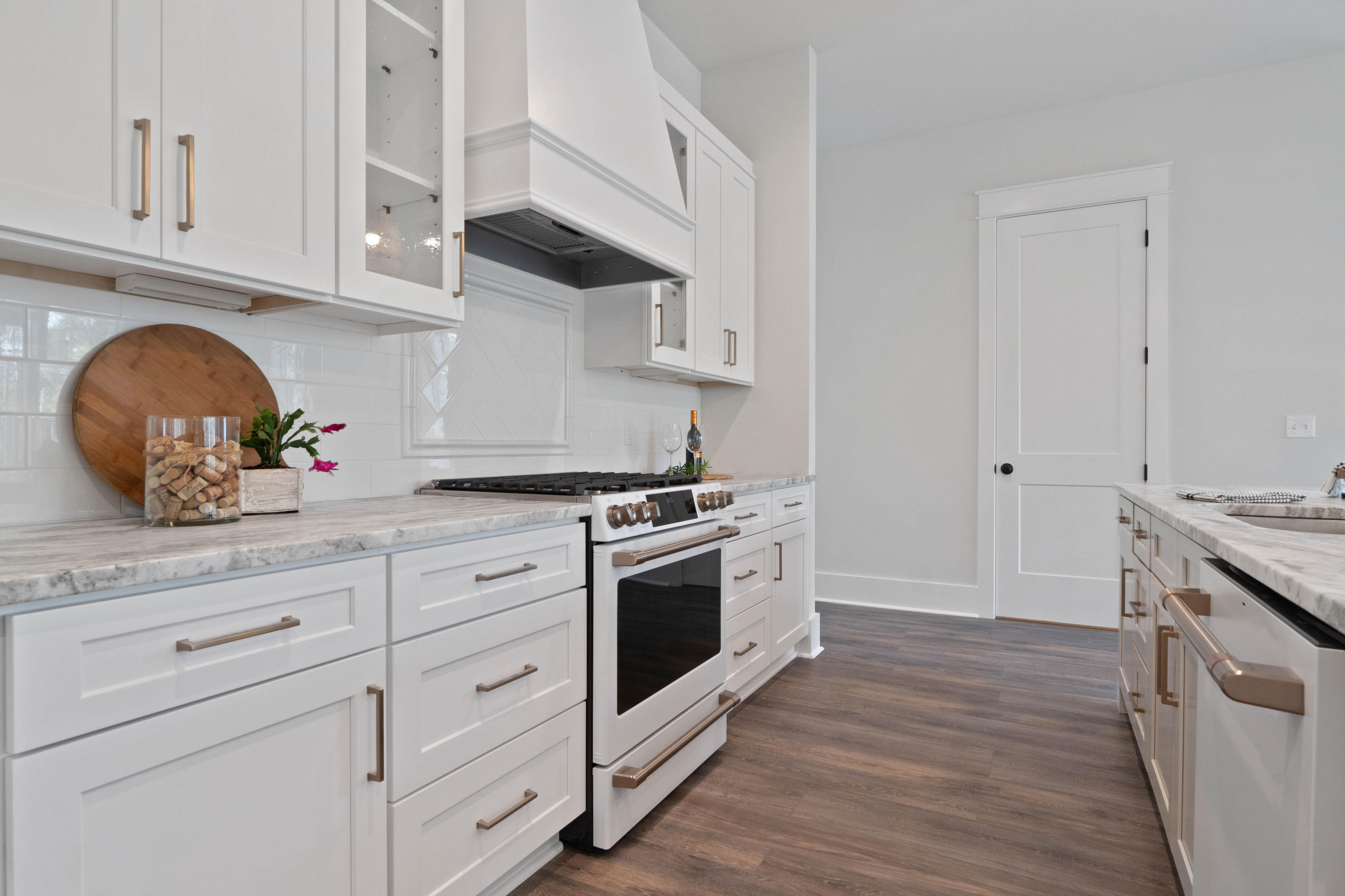 LAKESIDE AT BLUE MOUNTAIN BEACH - Residential